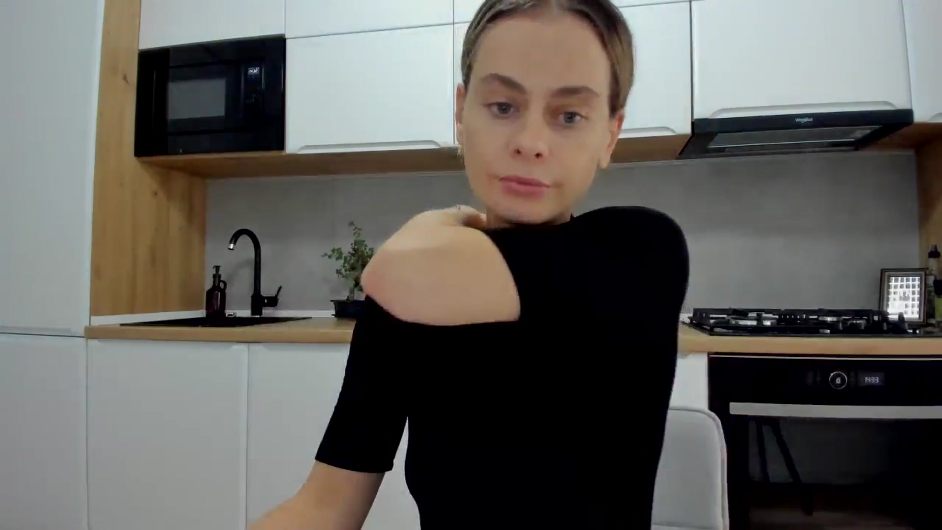 Gallery image thumbnail from DebbyPaige's myfreecams stream on, 10/08/2025, 11:43 image 12 of 20