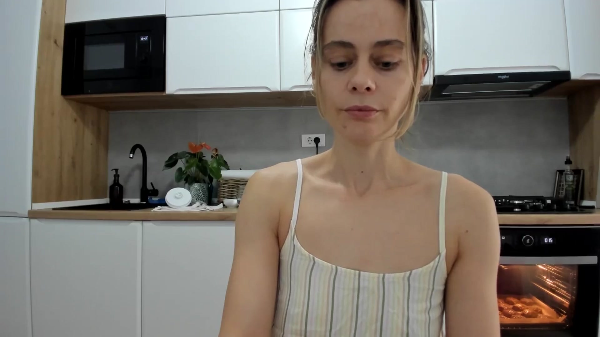 Gallery image thumbnail from DebbyPaige's myfreecams stream on, 10/15/2025, 10:28 image 13 of 20