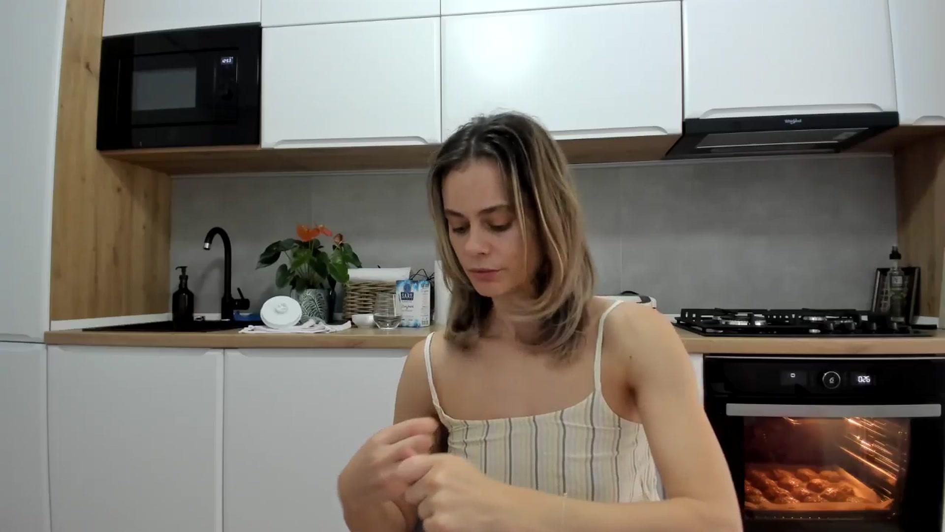 Gallery image thumbnail from DebbyPaige's myfreecams stream on, 10/15/2025, 10:28 image 15 of 20