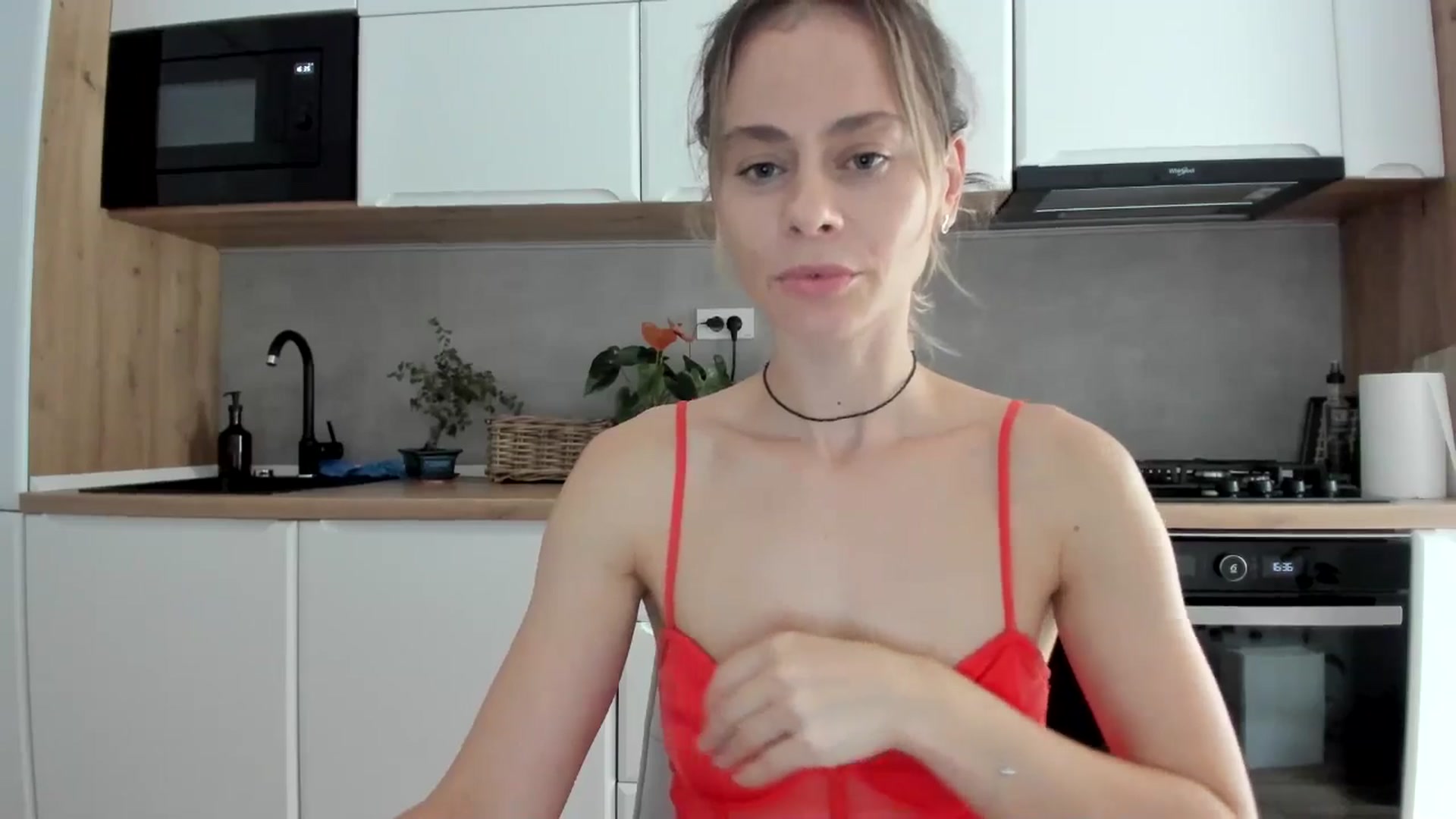 Gallery image thumbnail from DebbyPaige's myfreecams stream on, 10/18/2025, 13:49 image 17 of 20