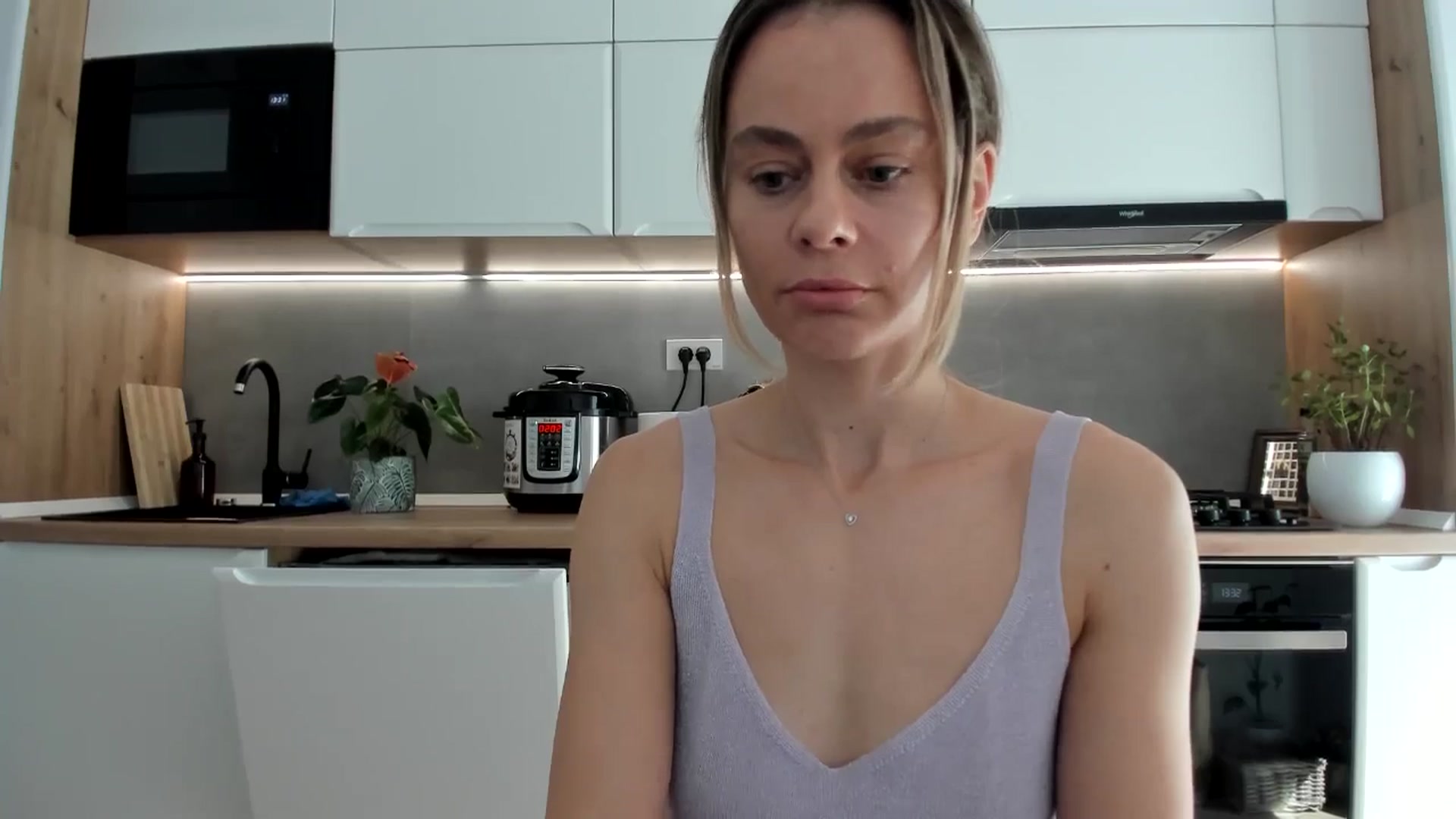 Gallery image thumbnail from DebbyPaige's myfreecams stream on, 10/20/2025, 10:54 image 11 of 20