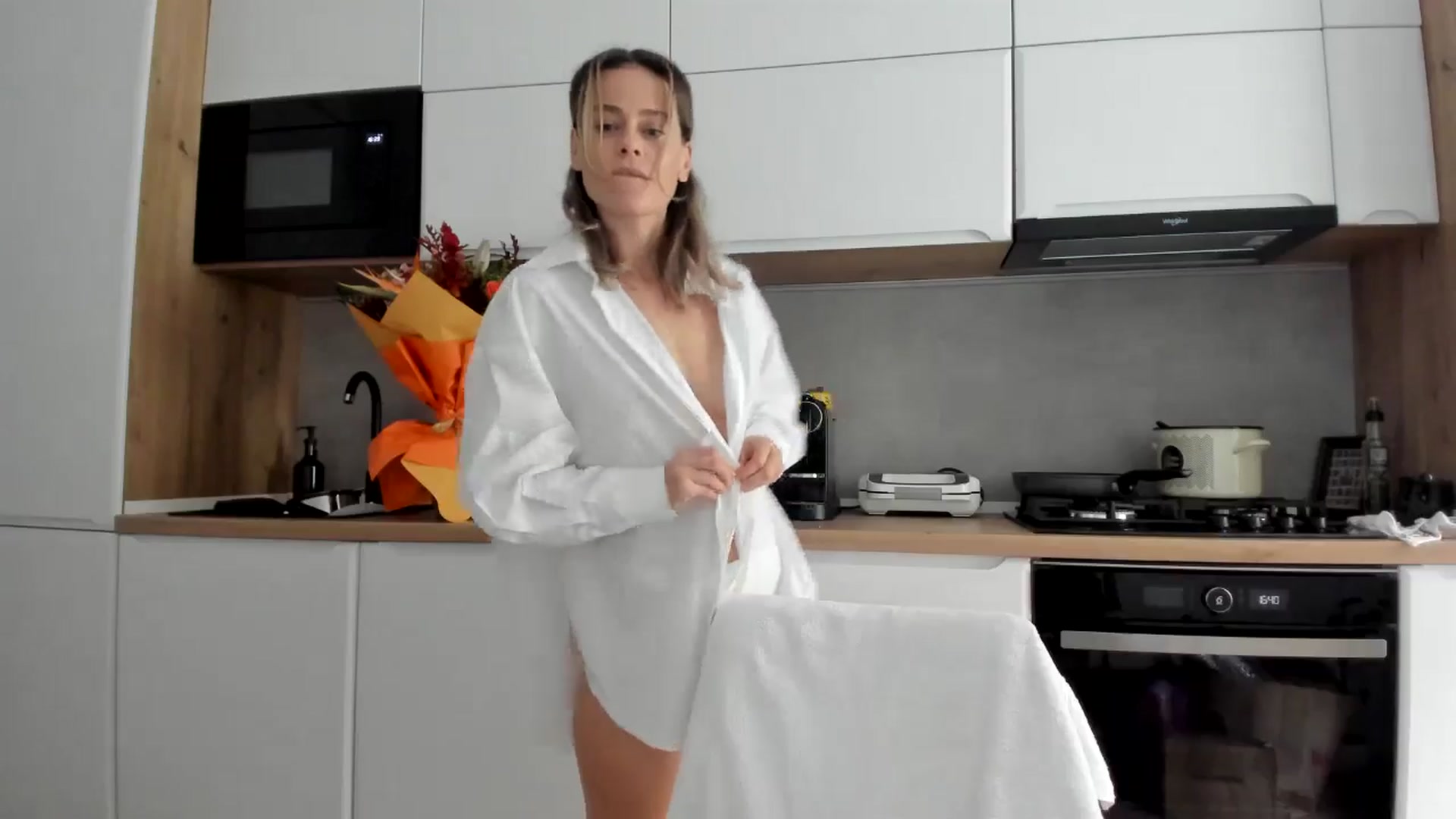 Gallery image thumbnail from DebbyPaige's myfreecams stream on, 10/23/2025, 13:54 image 8 of 20