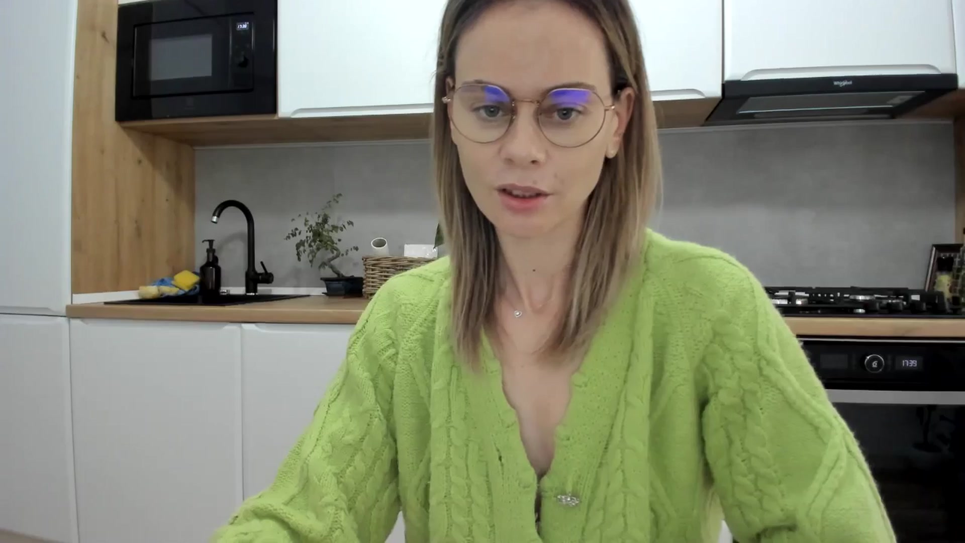 Gallery image thumbnail from DebbyPaige's myfreecams stream on, 10/27/2025, 14:47 image 20 of 20