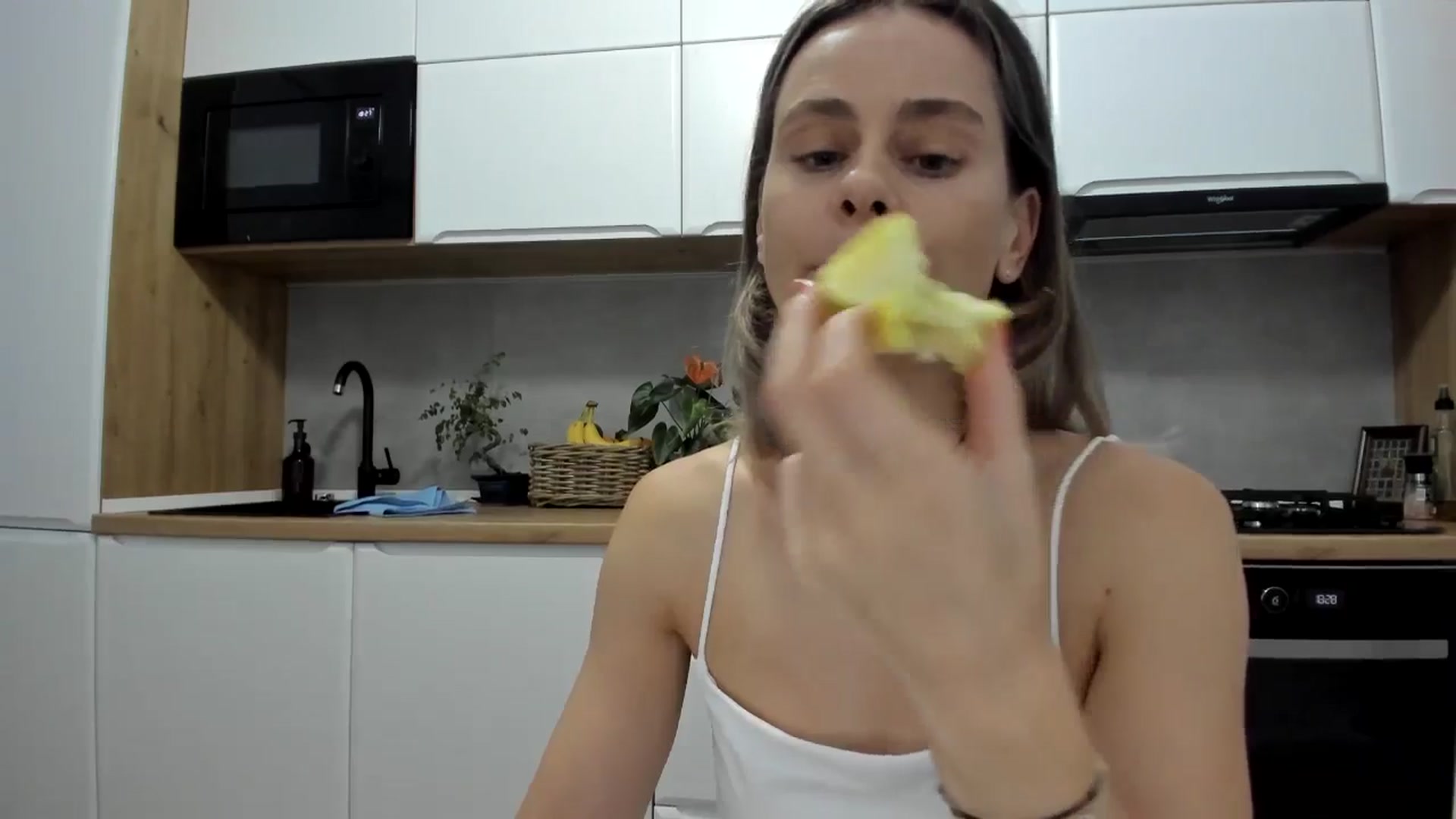 Gallery image thumbnail from DebbyPaige's myfreecams stream on, 10/30/2025, 16:53 image 4 of 20