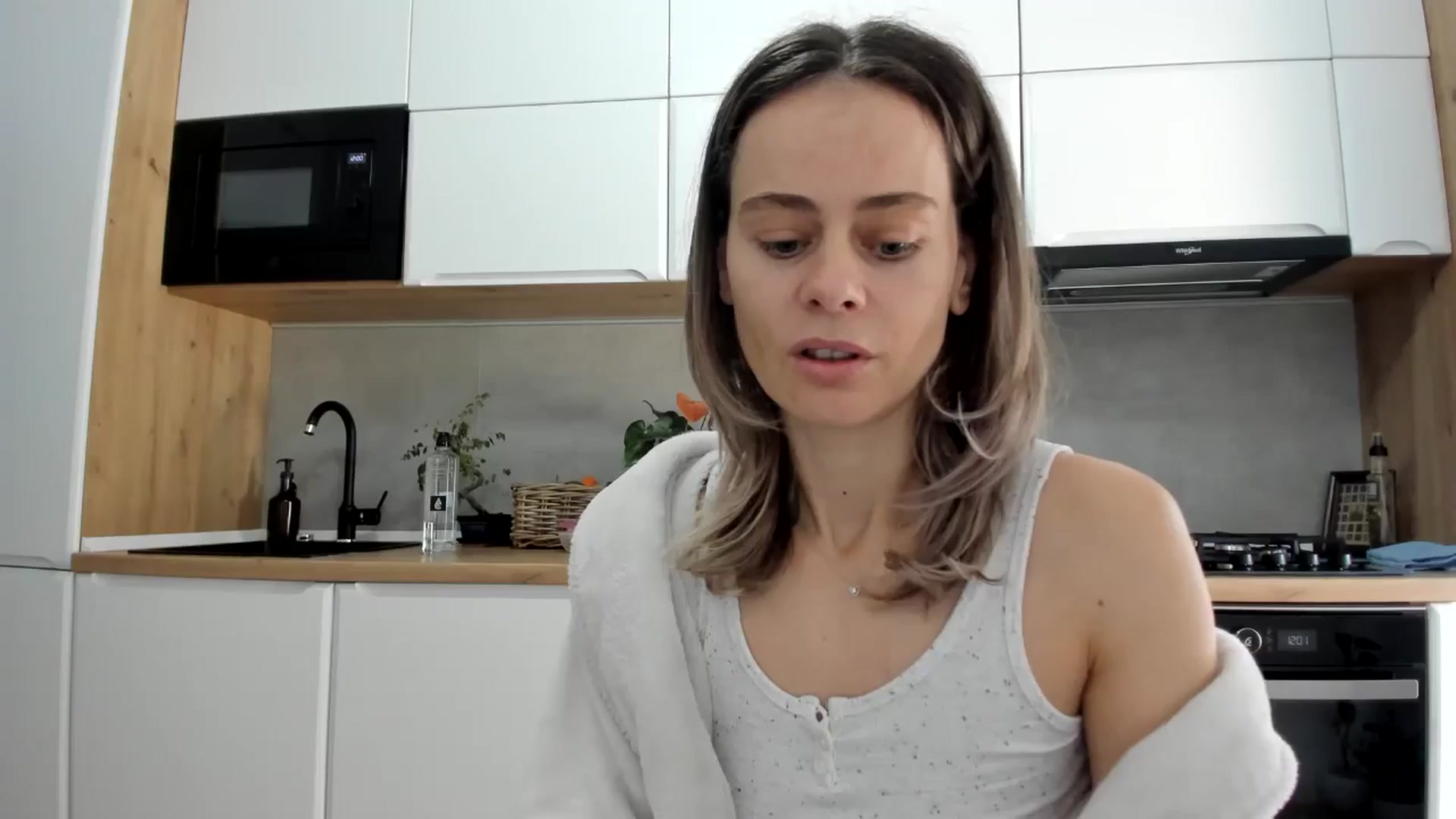Gallery image thumbnail from DebbyPaige's myfreecams stream on, 11/01/2025, 09:04 image 19 of 20