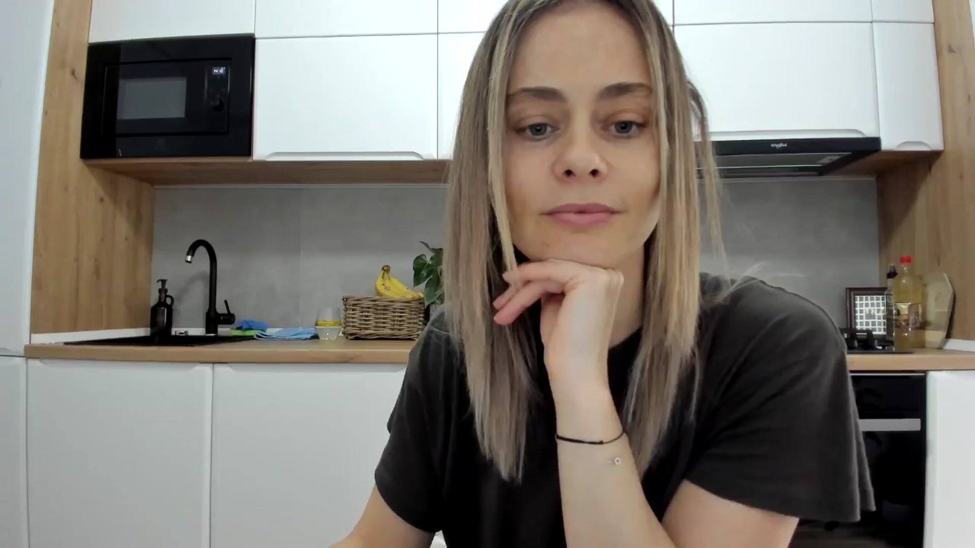 Gallery image thumbnail from DebbyPaige's myfreecams stream on, 11/10/2025, 11:43 image 3 of 20