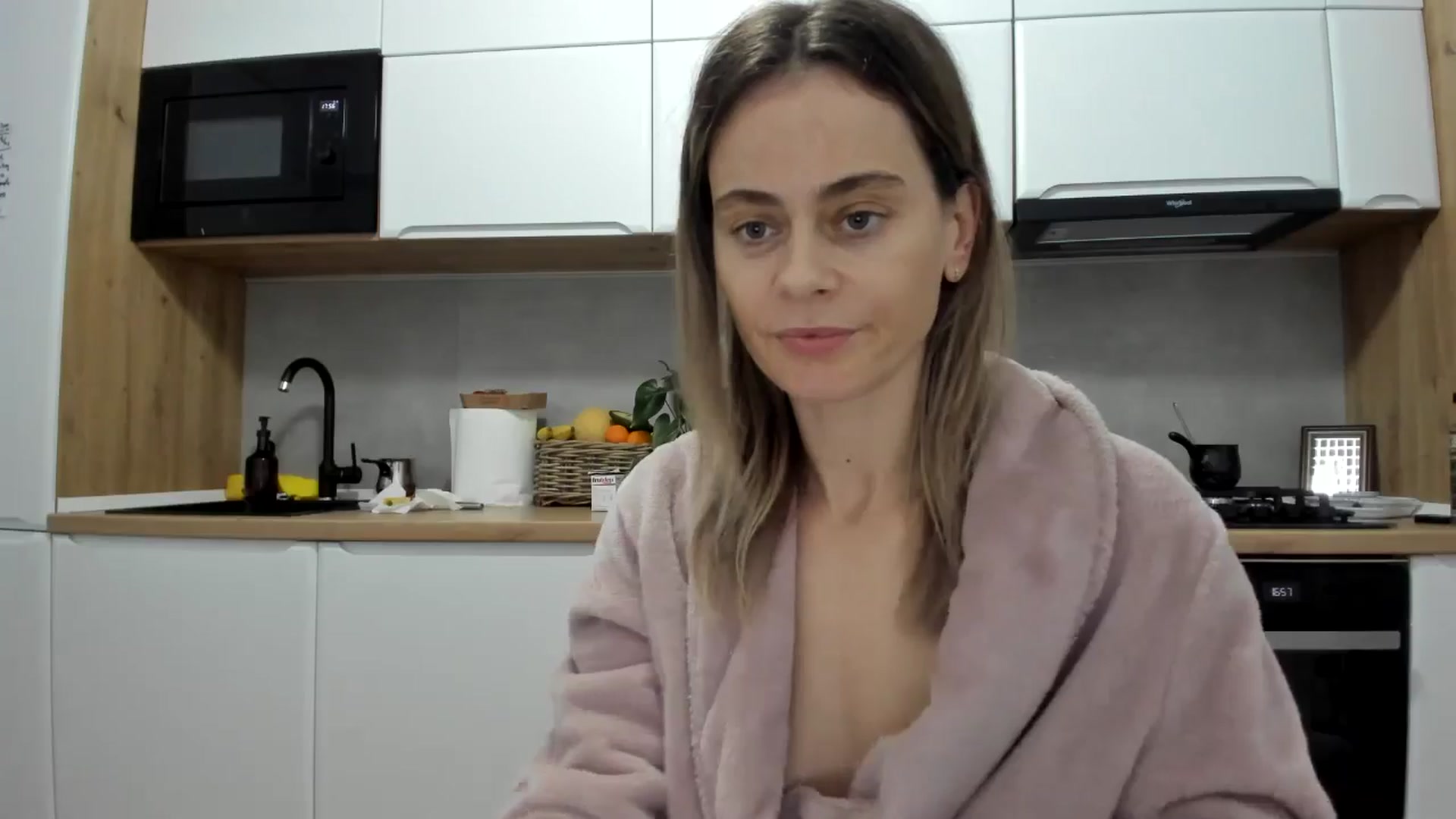 Gallery image thumbnail from DebbyPaige's myfreecams stream on, 11/18/2025, 15:03 image 14 of 20