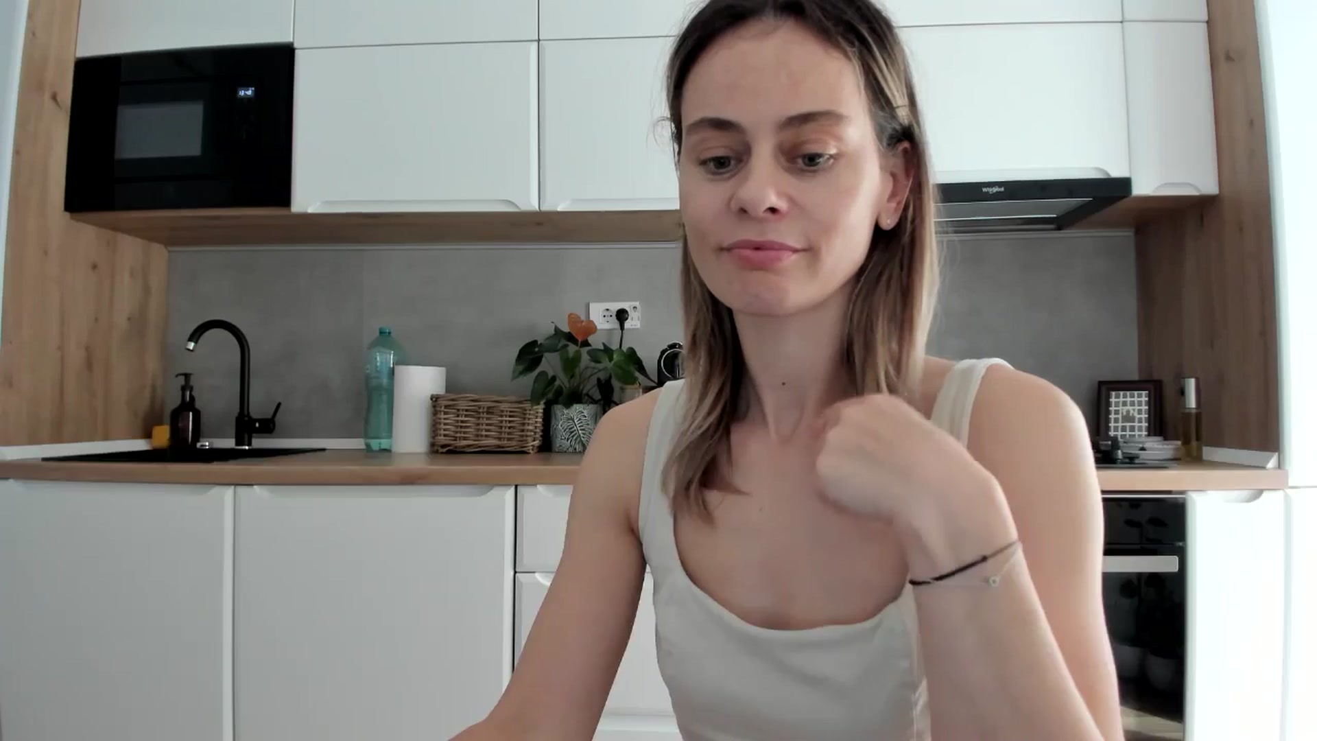 Gallery image thumbnail from DebbyPaige's myfreecams stream on, 11/21/2025, 12:47 image 5 of 20