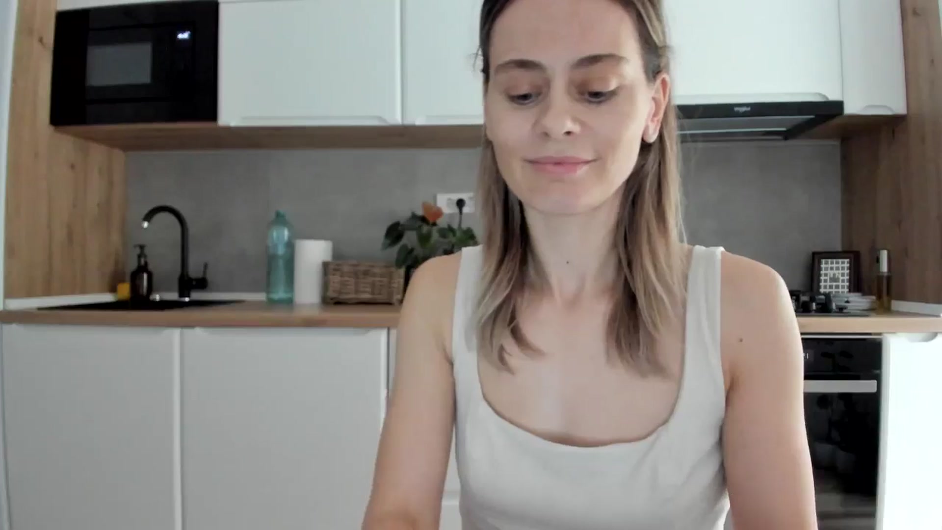 Gallery image thumbnail from DebbyPaige's myfreecams stream on, 11/21/2025, 12:47 image 18 of 20