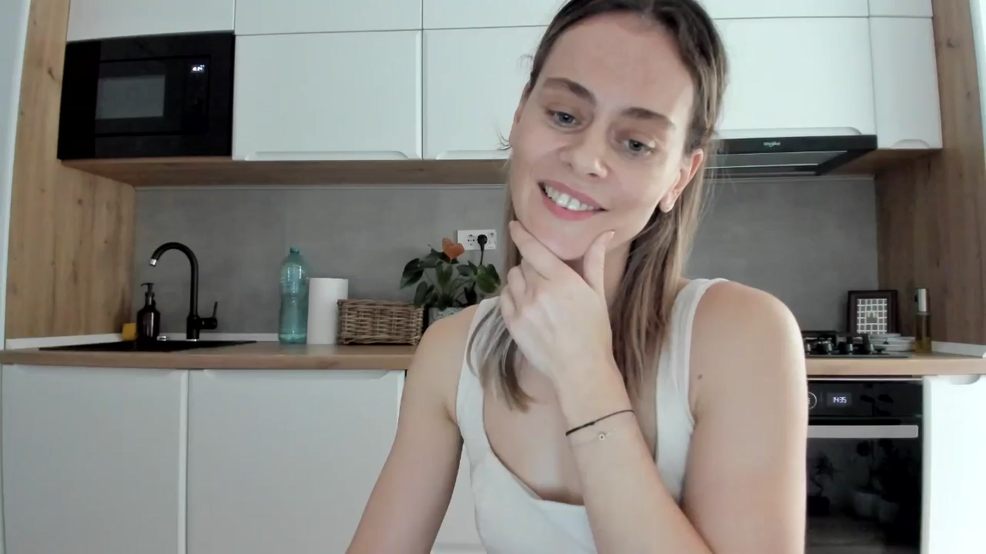 Gallery image thumbnail from DebbyPaige's myfreecams stream on, 11/21/2025, 12:47 image 20 of 20