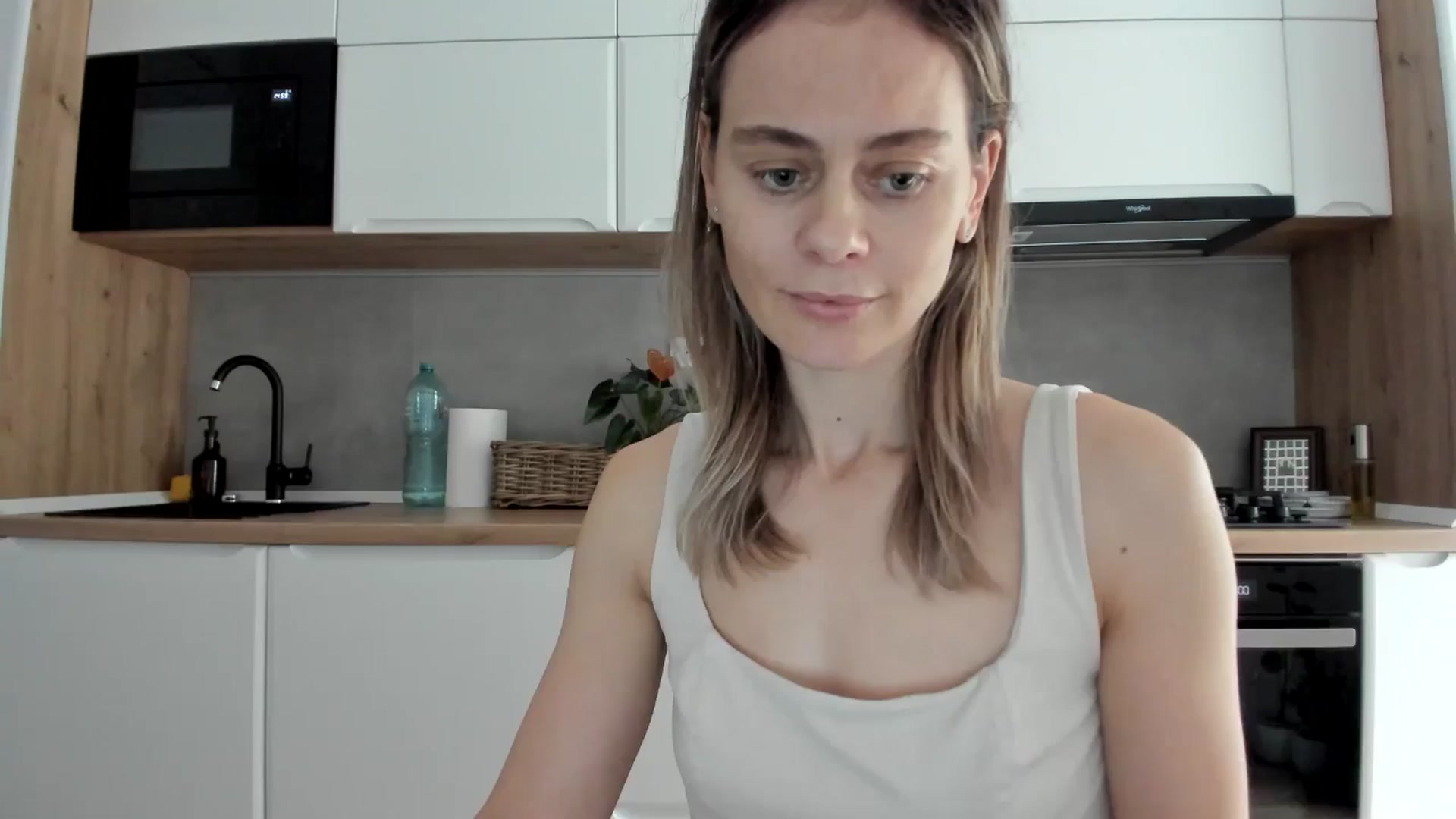 Gallery image thumbnail from DebbyPaige's myfreecams stream on, 11/21/2025, 12:47 image 15 of 20