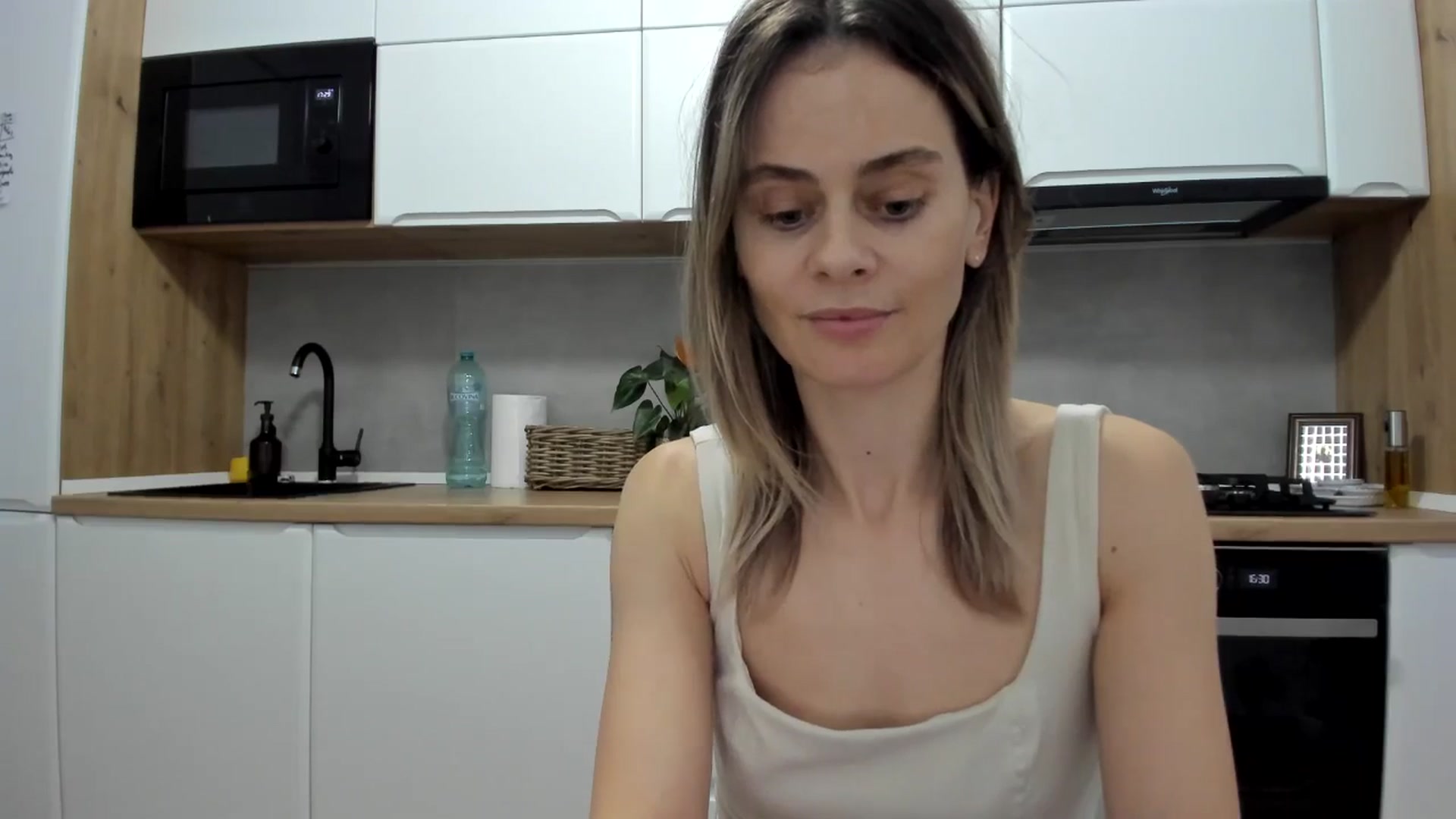 Gallery image thumbnail from DebbyPaige's myfreecams stream on, 11/21/2025, 14:43 image 11 of 20