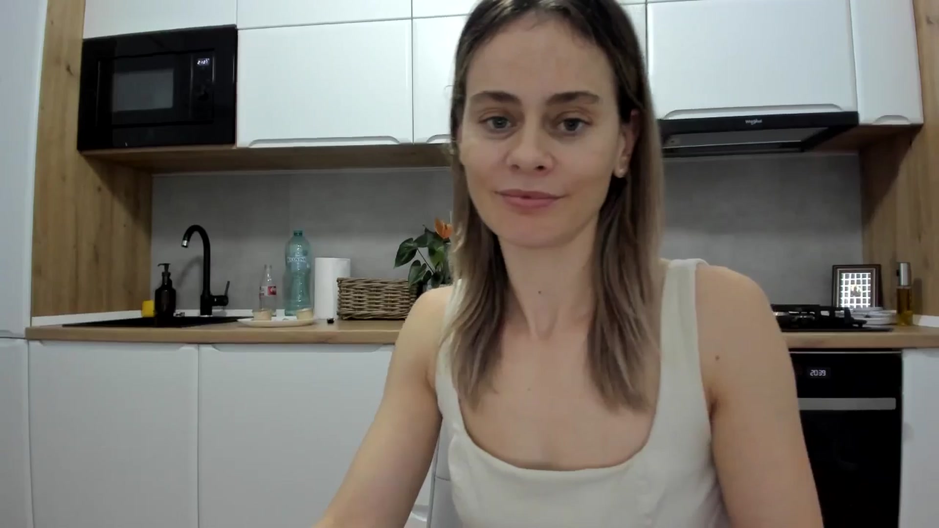 Gallery image thumbnail from DebbyPaige's myfreecams stream on, 11/21/2025, 18:45 image 20 of 20