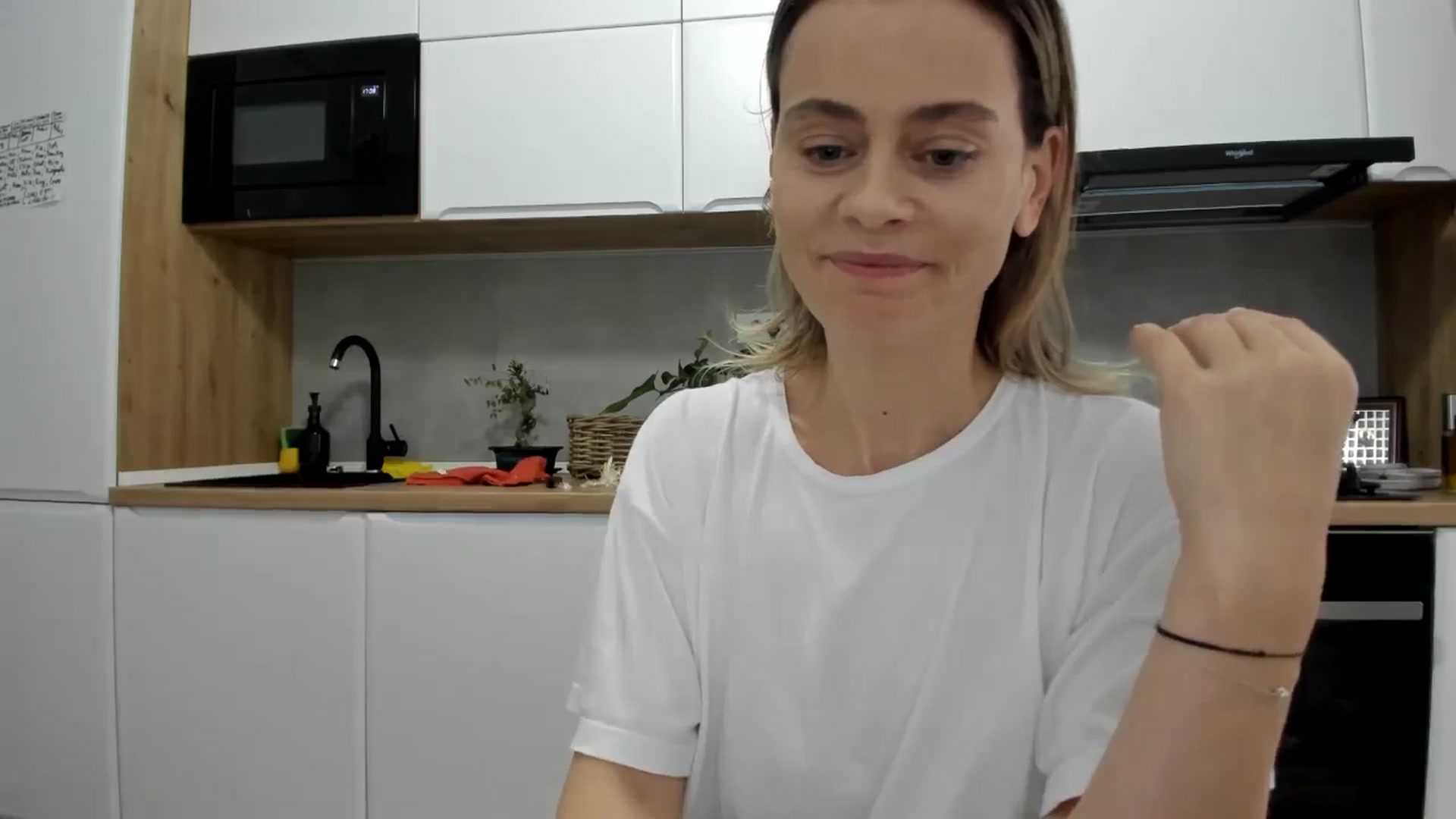 Gallery image thumbnail from DebbyPaige's myfreecams stream on, 11/25/2025, 14:17 image 13 of 20