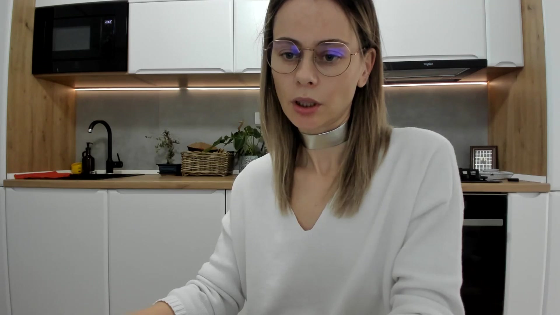 Gallery image thumbnail from DebbyPaige's myfreecams stream on, 11/27/2025, 11:44 image 10 of 20