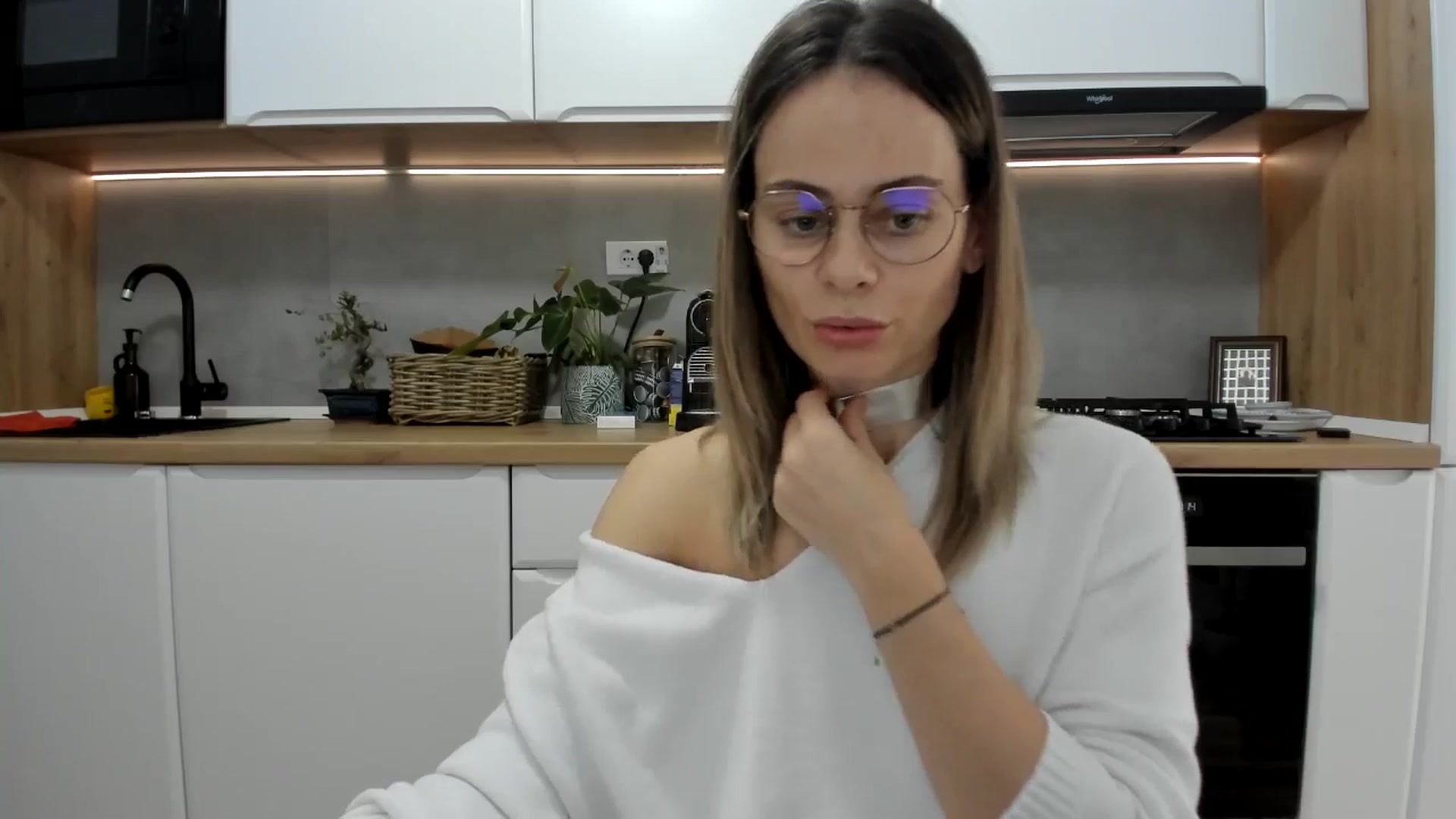 Gallery image thumbnail from DebbyPaige's myfreecams stream on, 11/27/2025, 11:44 image 13 of 20