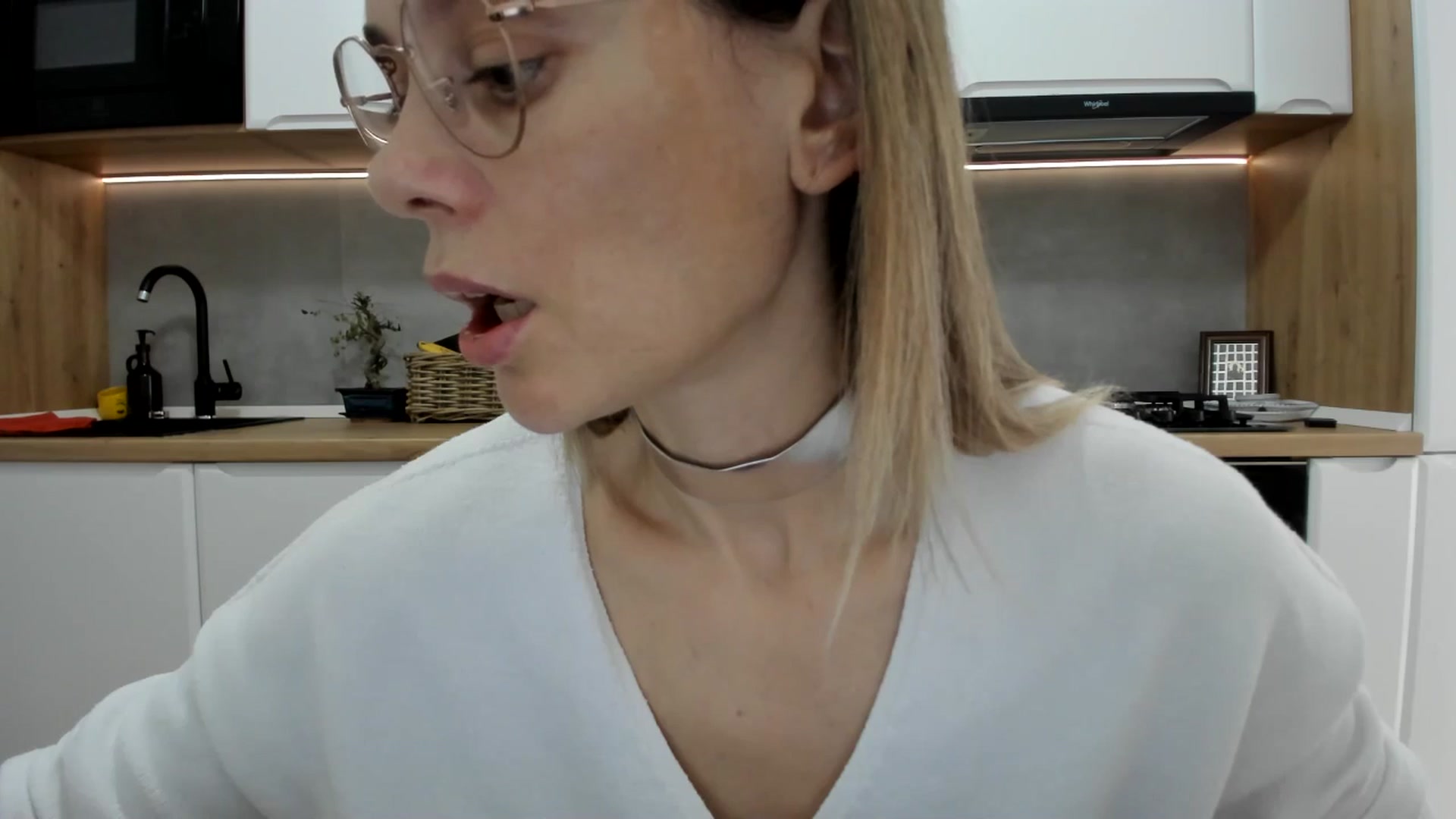Gallery image thumbnail from DebbyPaige's myfreecams stream on, 11/27/2025, 11:44 image 4 of 20