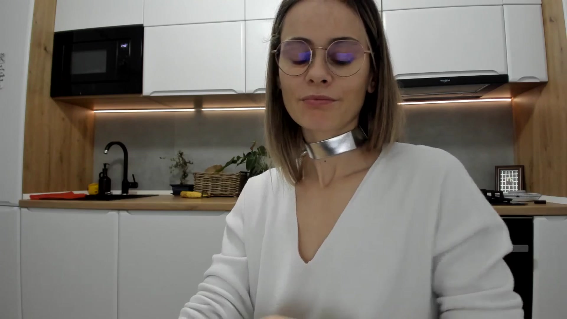 Gallery image thumbnail from DebbyPaige's myfreecams stream on, 11/27/2025, 15:19 image 15 of 20