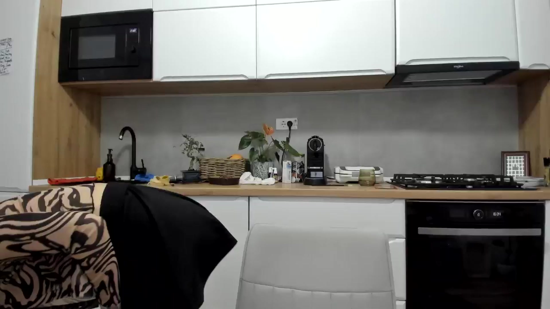 Gallery image thumbnail from DebbyPaige's myfreecams stream on, 12/02/2025, 15:04 image 19 of 20