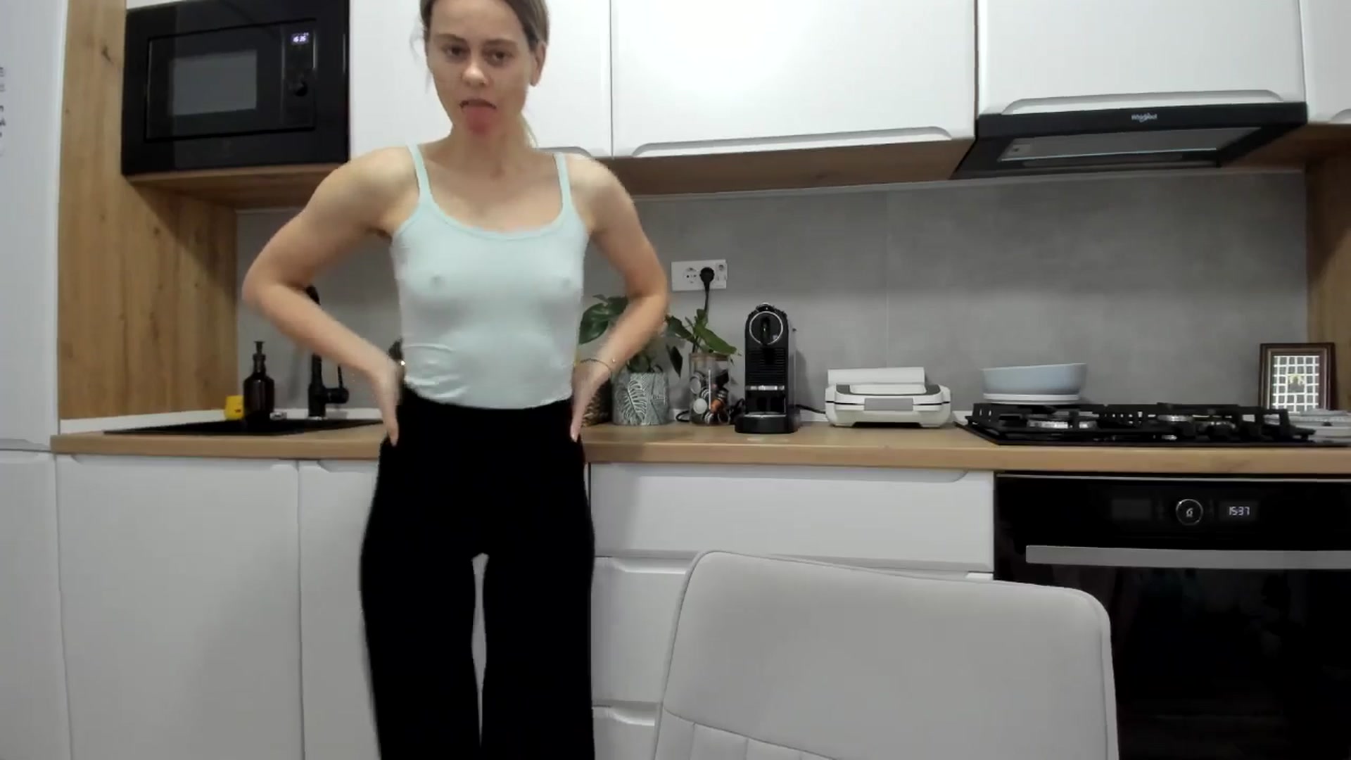 Gallery image thumbnail from DebbyPaige's myfreecams stream on, 12/08/2025, 15:01 image 10 of 20