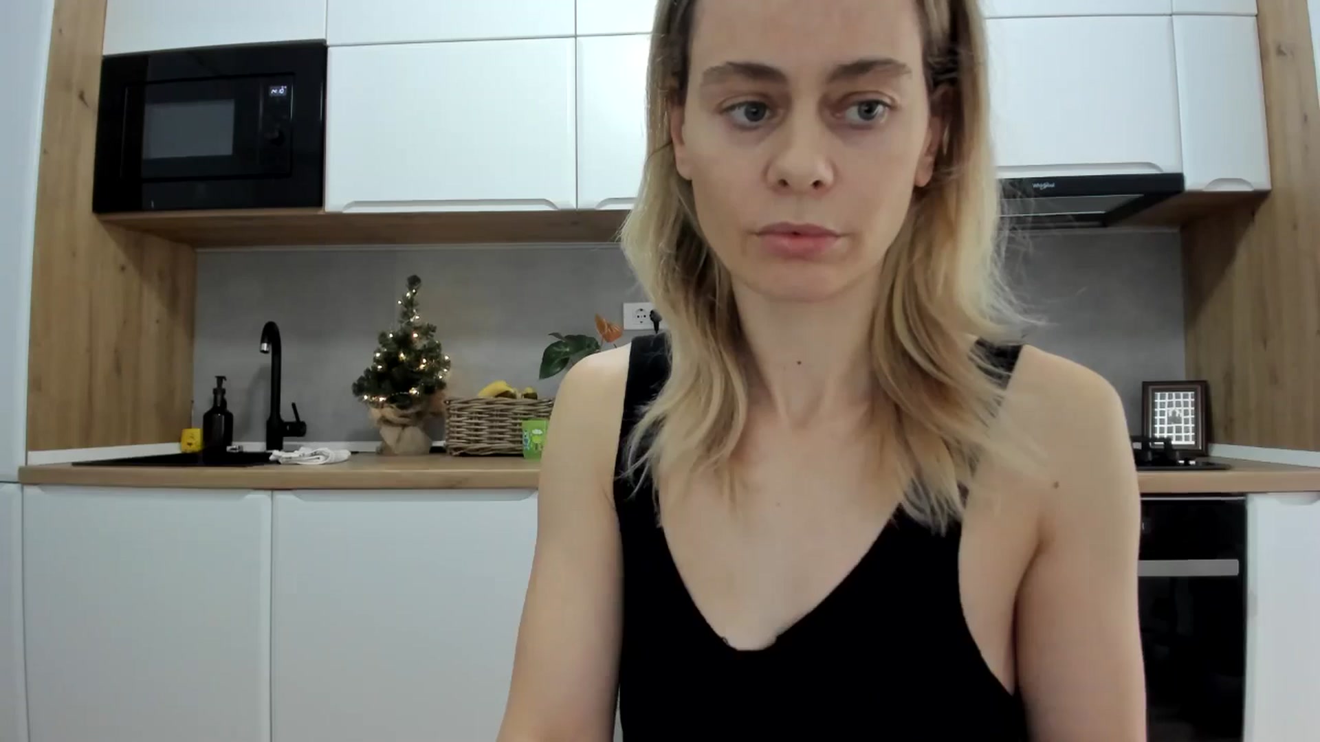 Gallery image thumbnail from DebbyPaige's myfreecams stream on, 12/09/2025, 11:56 image 12 of 20