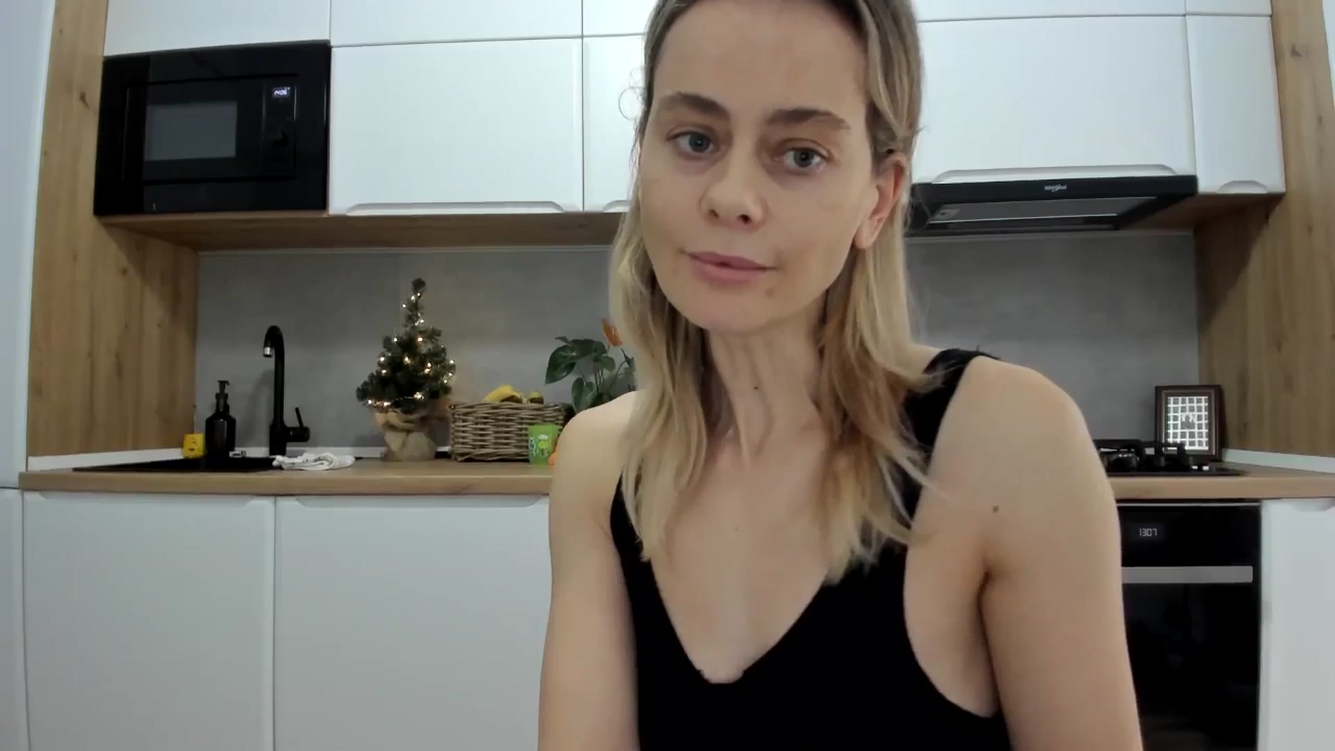 Gallery image thumbnail from DebbyPaige's myfreecams stream on, 12/09/2025, 11:56 image 11 of 20