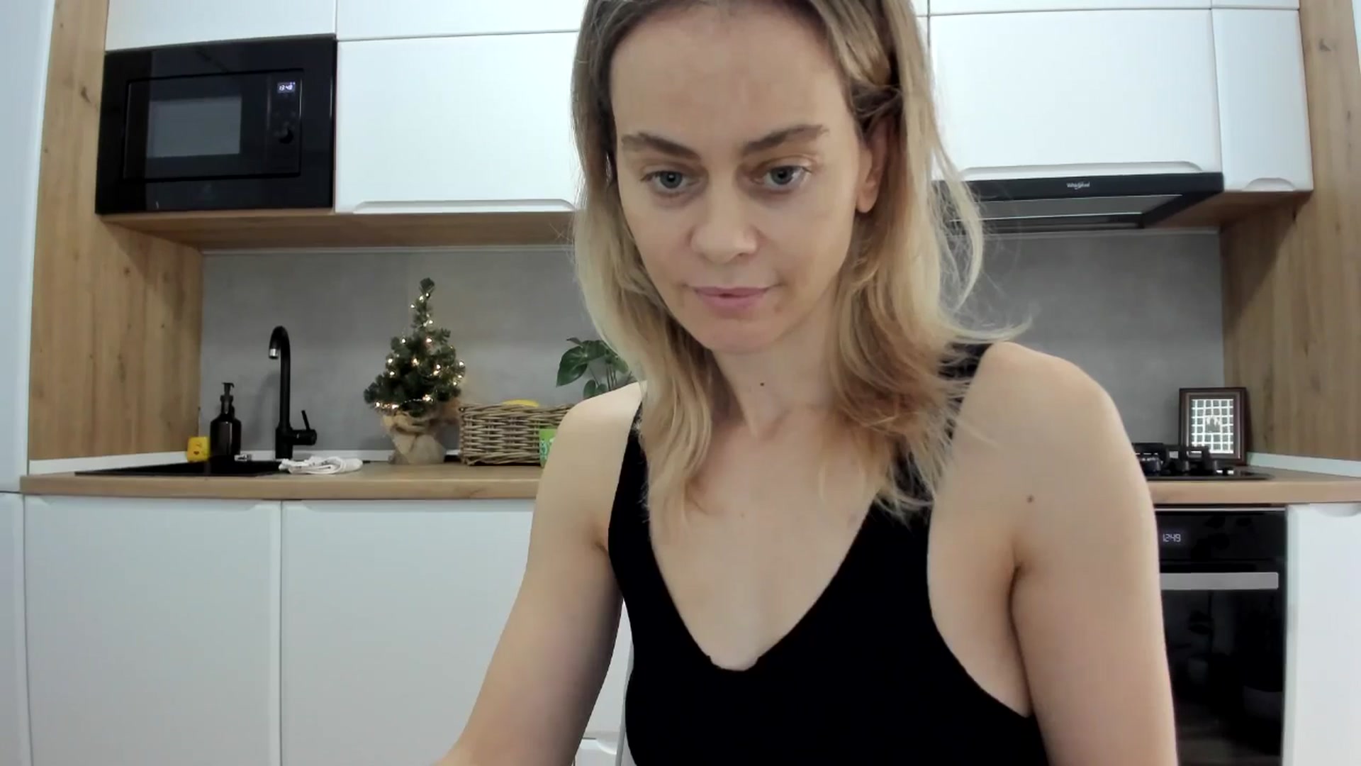 Gallery image thumbnail from DebbyPaige's myfreecams stream on, 12/09/2025, 11:56 image 7 of 20