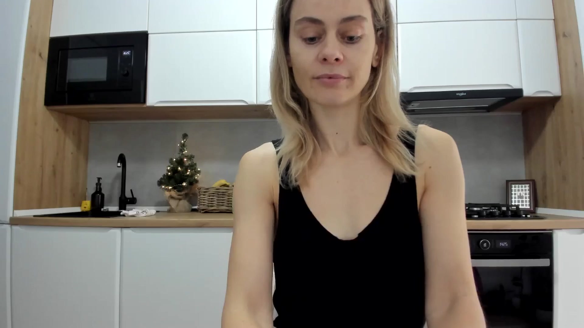 Gallery image thumbnail from DebbyPaige's myfreecams stream on, 12/09/2025, 12:45 image 8 of 20