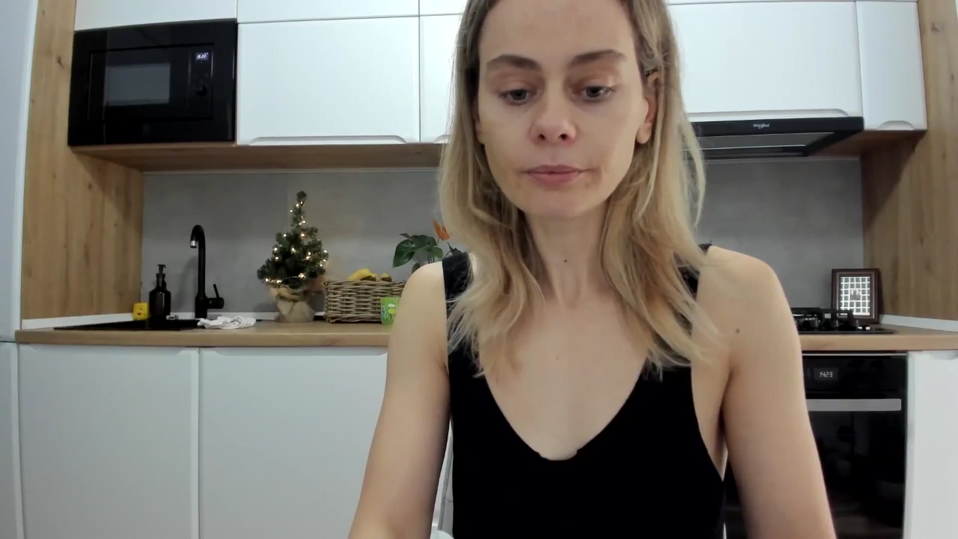 Gallery image thumbnail from DebbyPaige's myfreecams stream on, 12/09/2025, 12:45 image 5 of 20