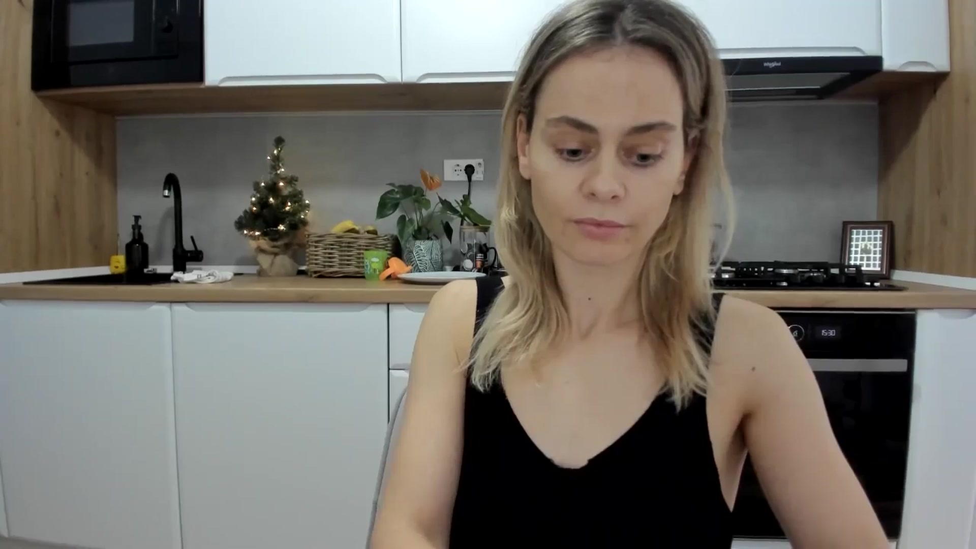 Gallery image thumbnail from DebbyPaige's myfreecams stream on, 12/09/2025, 13:59 image 11 of 20