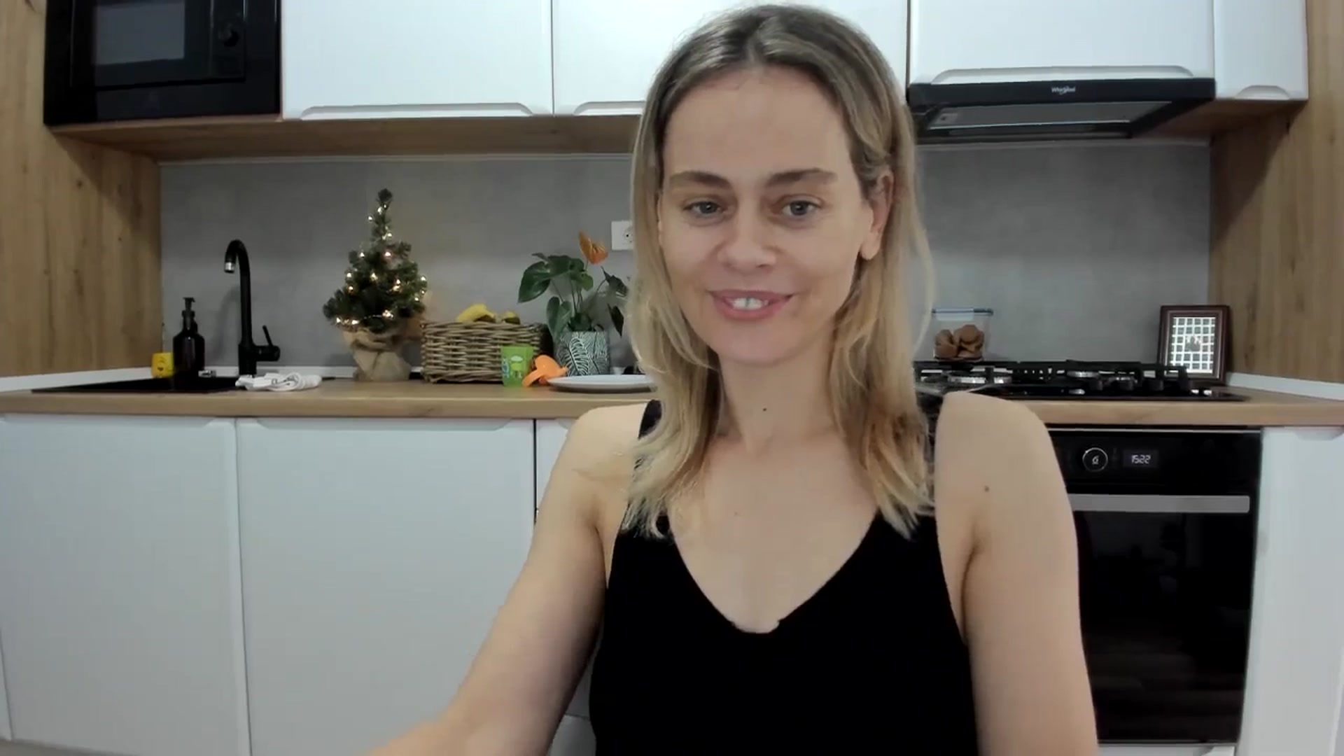 Gallery image thumbnail from DebbyPaige's myfreecams stream on, 12/09/2025, 13:59 image 8 of 20