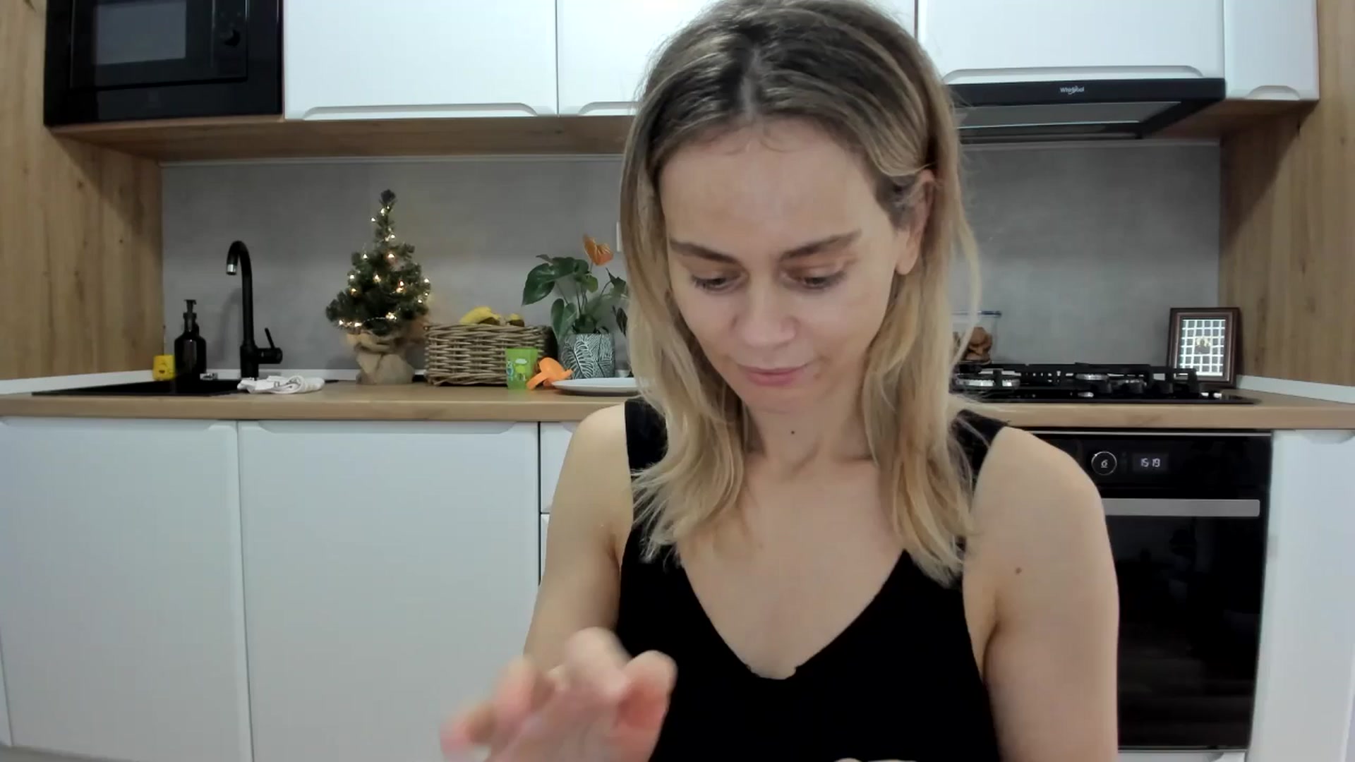 Gallery image thumbnail from DebbyPaige's myfreecams stream on, 12/09/2025, 13:59 image 7 of 20