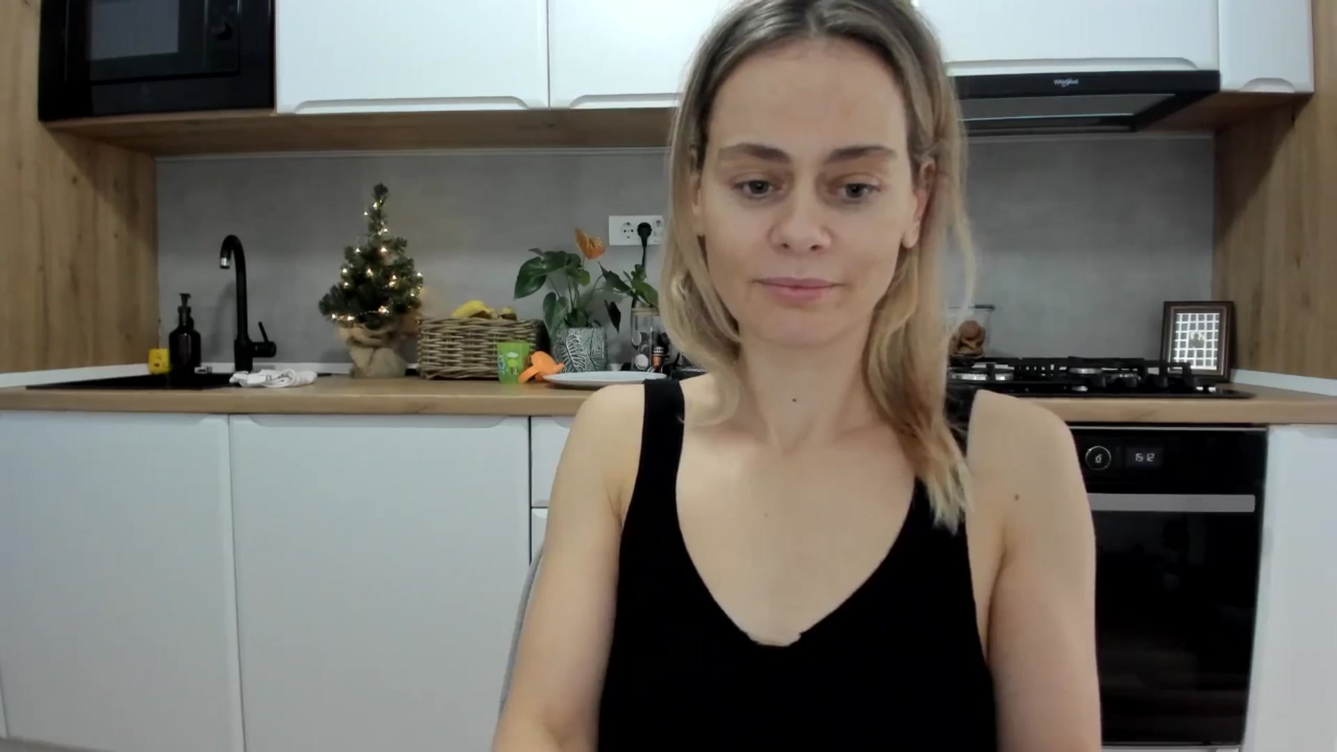 Gallery image thumbnail from DebbyPaige's myfreecams stream on, 12/09/2025, 13:59 image 4 of 20