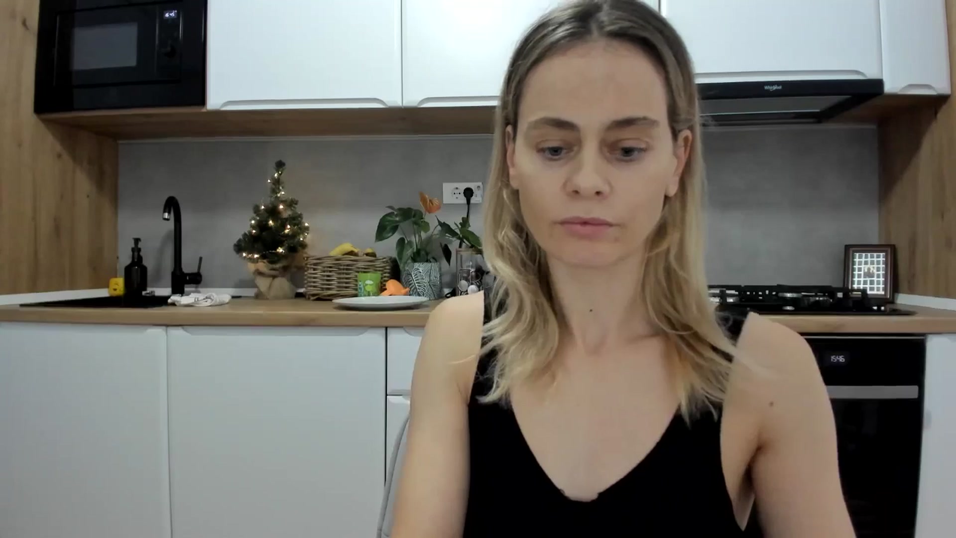 Gallery image thumbnail from DebbyPaige's myfreecams stream on, 12/09/2025, 13:59 image 17 of 20