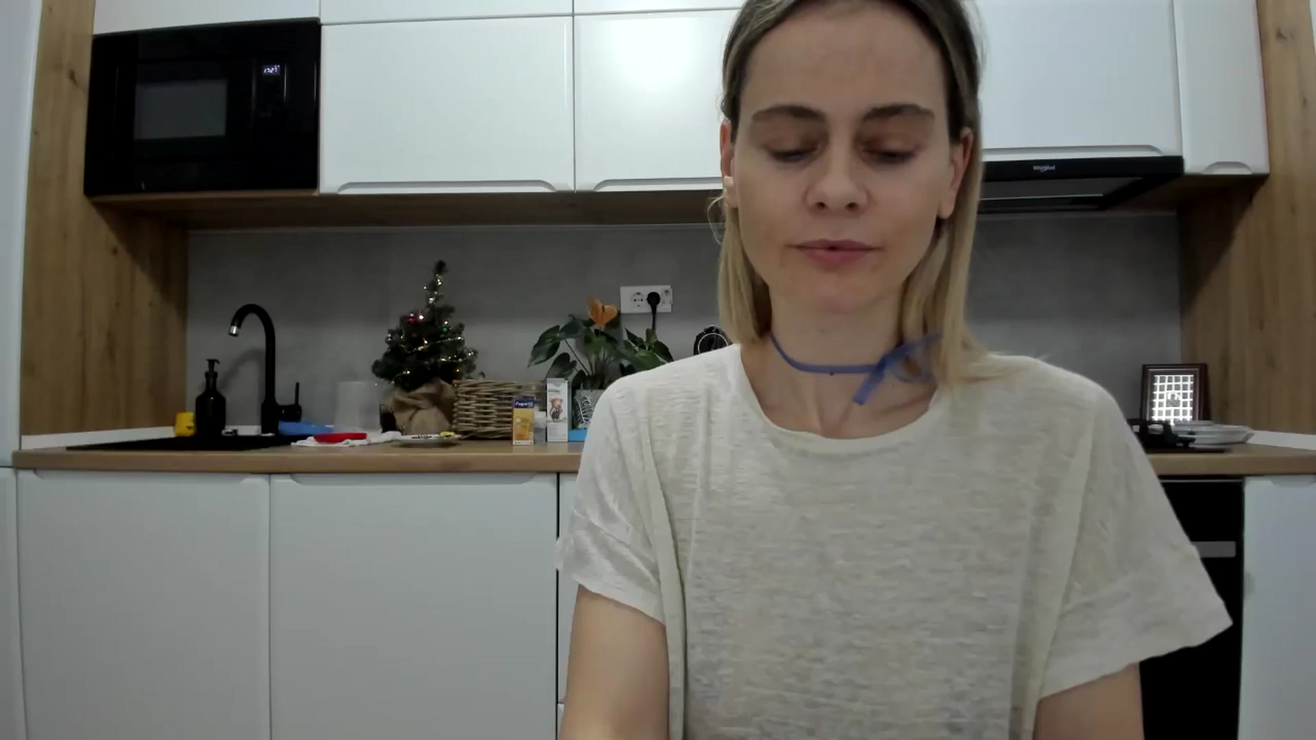 Gallery image thumbnail from DebbyPaige's myfreecams stream on, 12/16/2025, 14:56 image 8 of 20