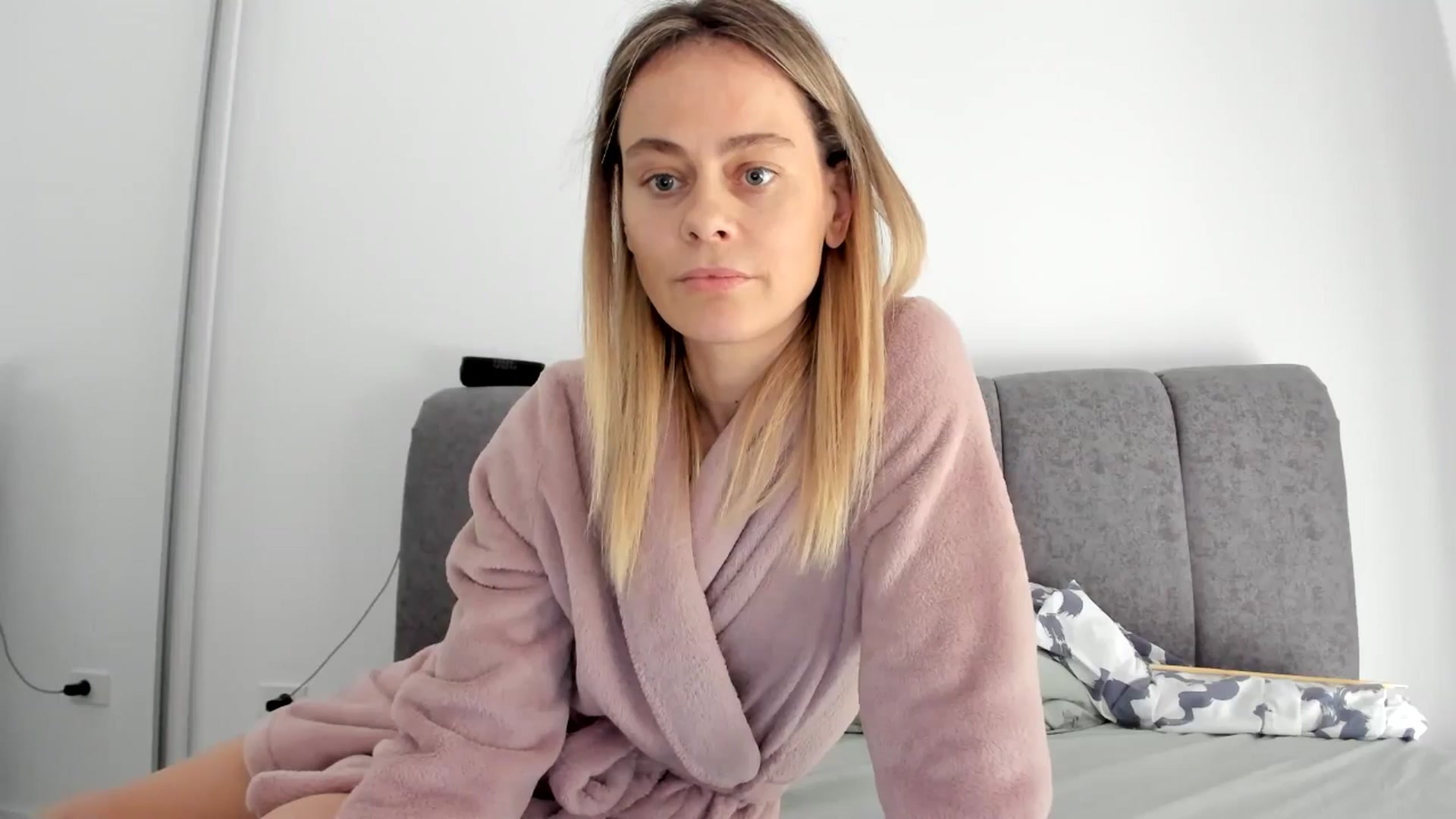 Gallery image thumbnail from DebbyPaige's myfreecams stream on, 12/18/2025, 11:31 image 20 of 20