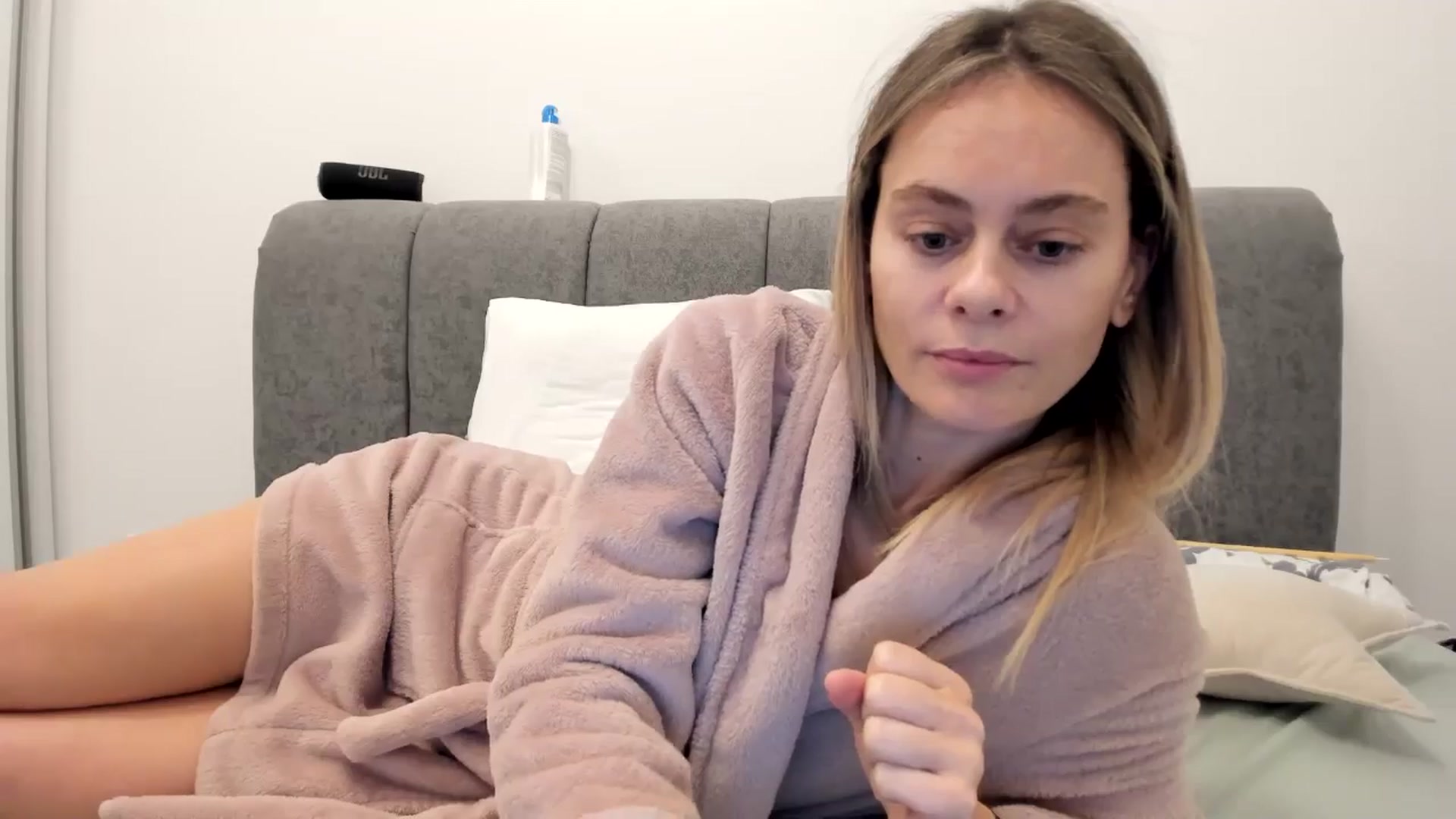 Gallery image thumbnail from DebbyPaige's myfreecams stream on, 12/18/2025, 14:57 image 5 of 20