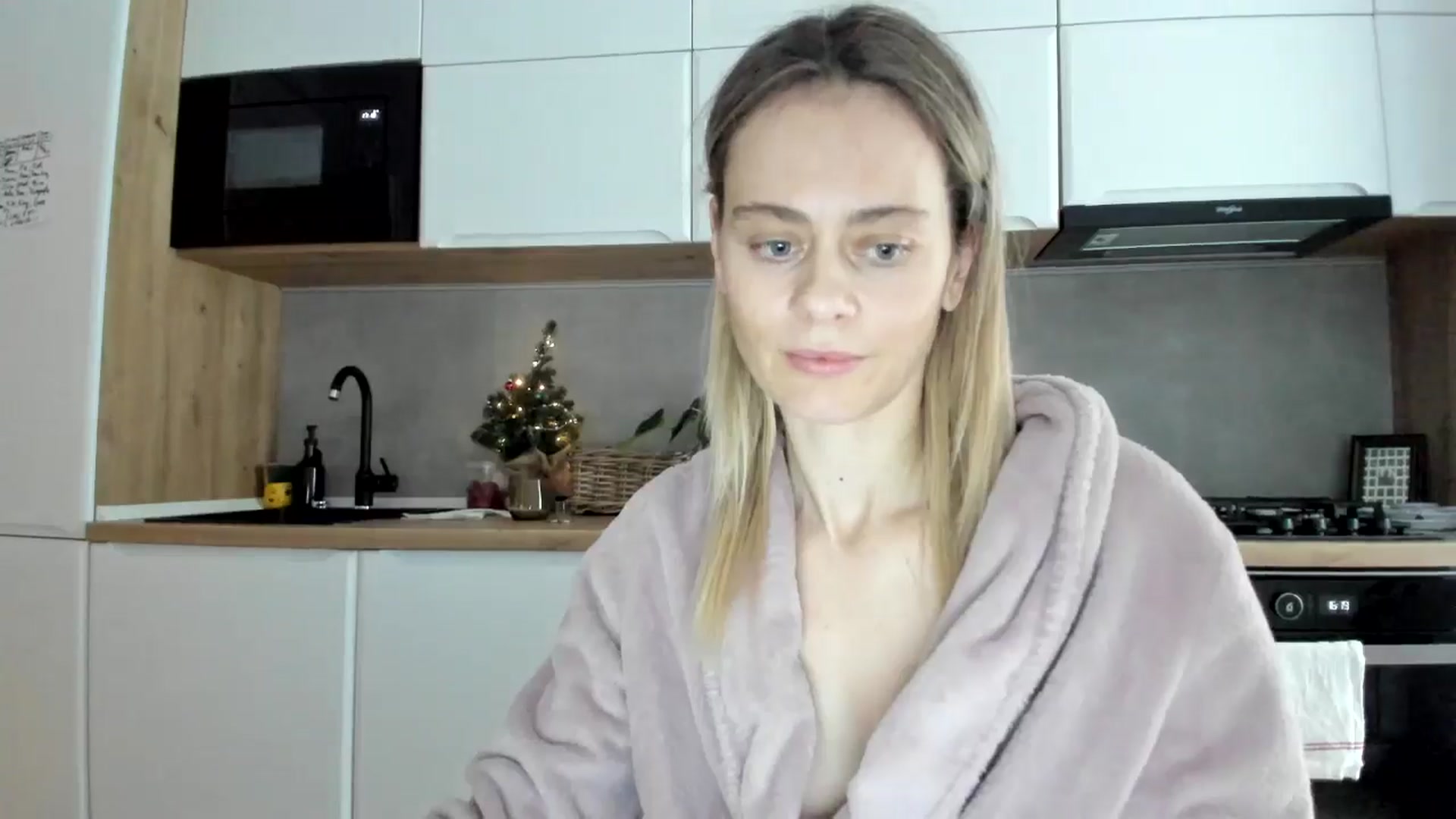 Gallery image thumbnail from DebbyPaige's myfreecams stream on, 12/19/2025, 14:23 image 20 of 20