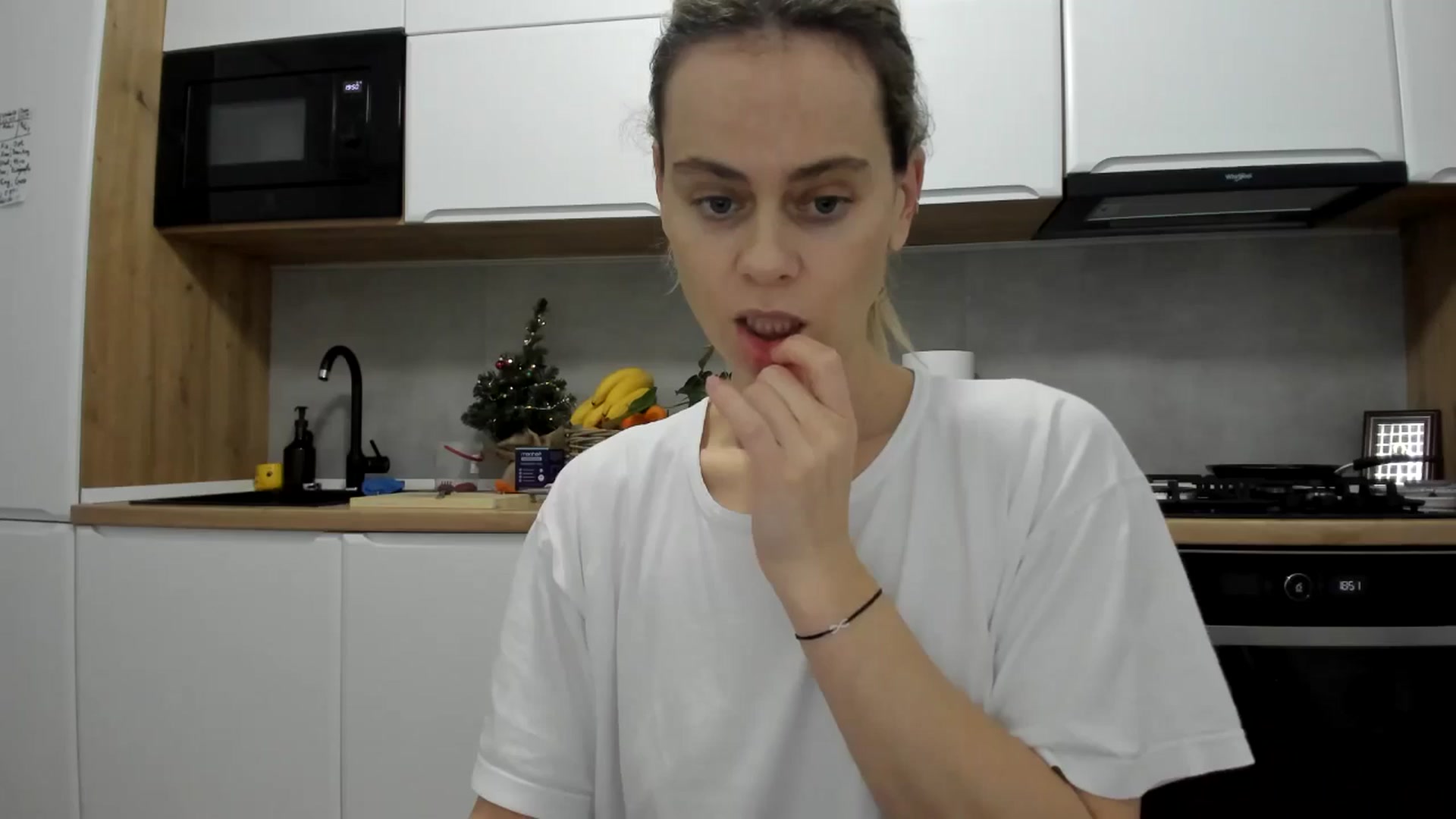 Gallery image thumbnail from DebbyPaige's myfreecams stream on, 12/20/2025, 17:08 image 11 of 20