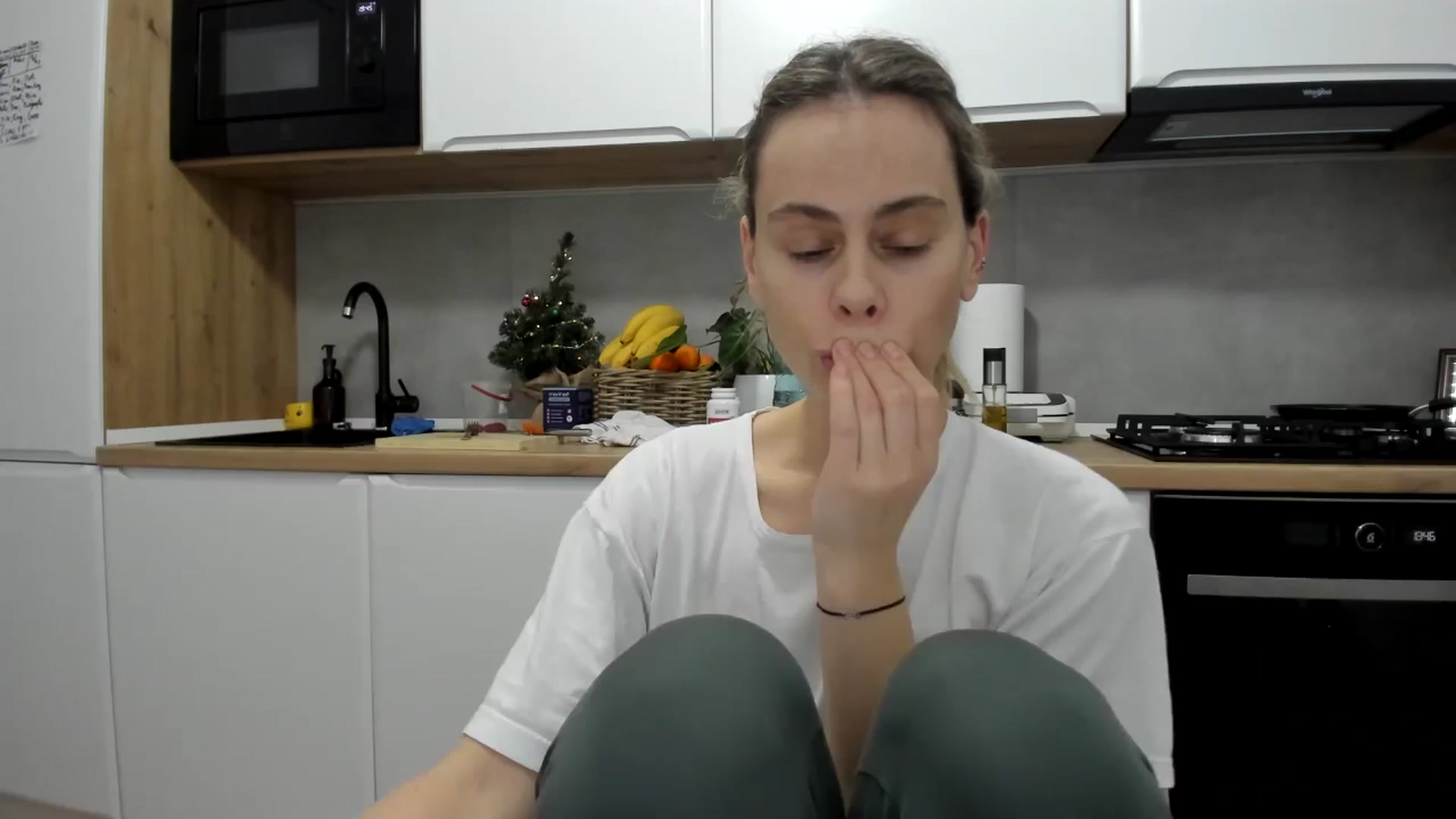 Gallery image thumbnail from DebbyPaige's myfreecams stream on, 12/20/2025, 17:08 image 7 of 20