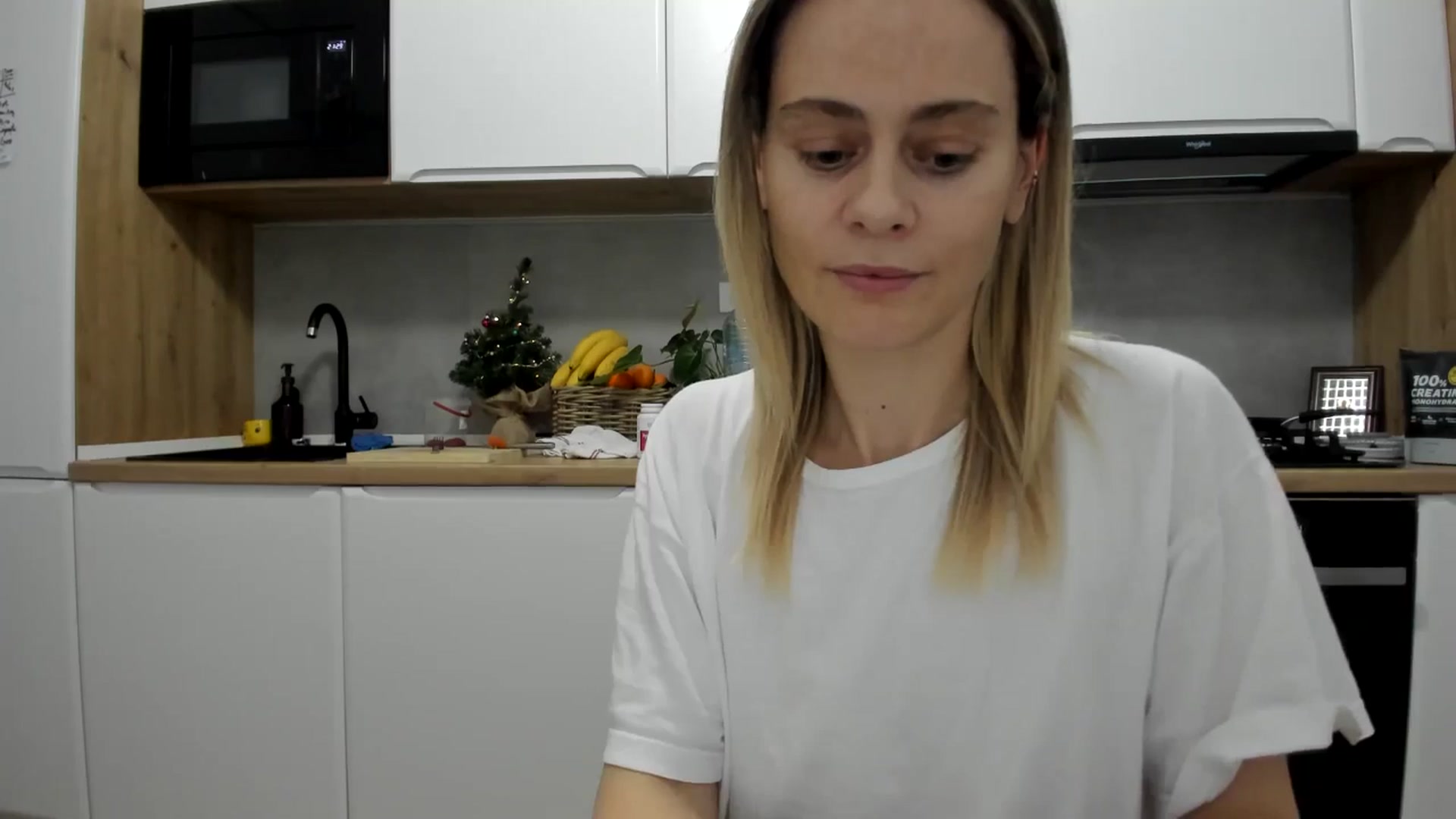 Gallery image thumbnail from DebbyPaige's myfreecams stream on, 12/20/2025, 19:54 image 11 of 20