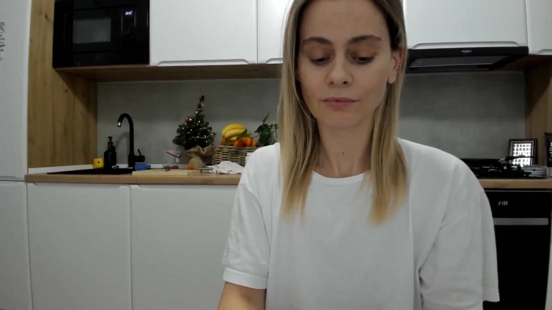 Gallery image thumbnail from DebbyPaige's myfreecams stream on, 12/20/2025, 19:54 image 19 of 20