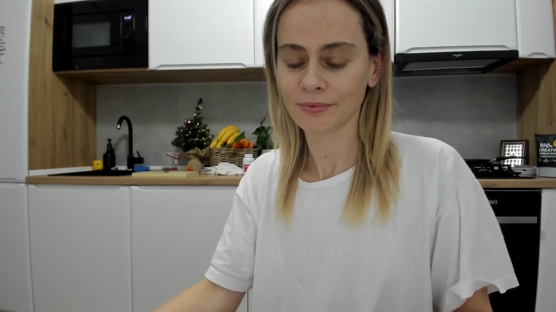 Gallery image thumbnail from DebbyPaige's myfreecams stream on, 12/20/2025, 19:54 image 10 of 20