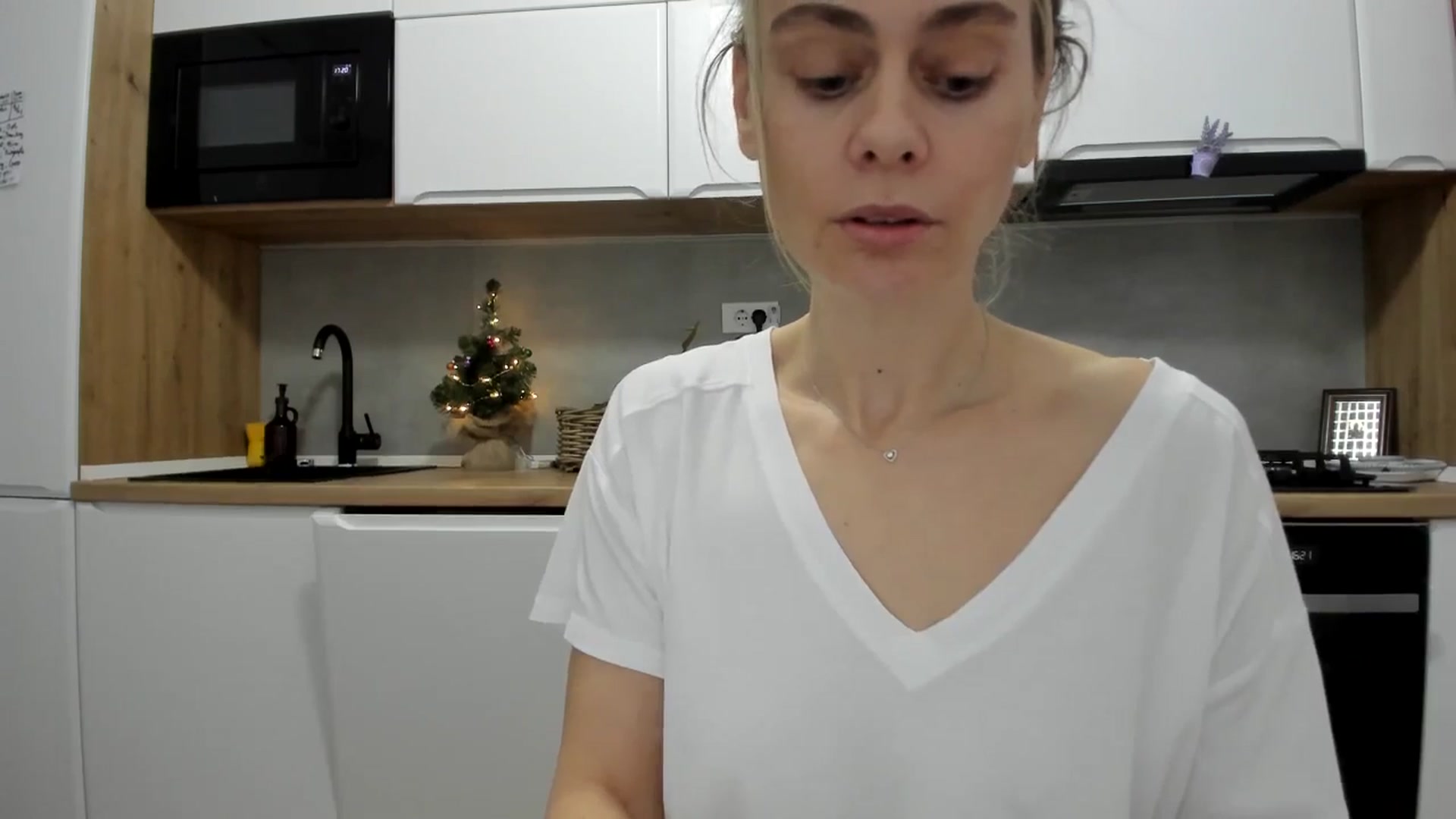 Gallery image thumbnail from DebbyPaige's myfreecams stream on, 01/04/2026, 15:26 image 10 of 20