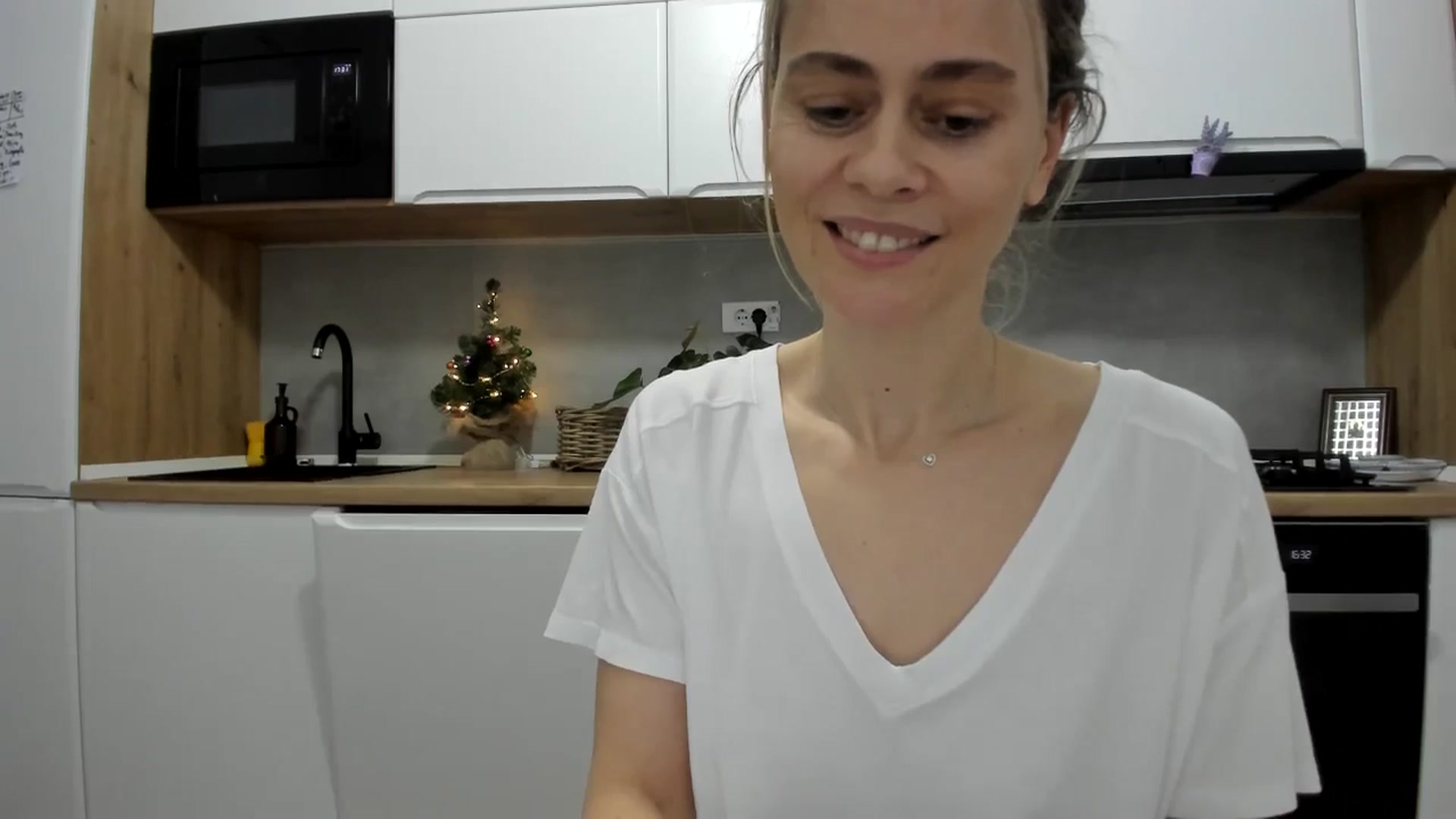 Gallery image thumbnail from DebbyPaige's myfreecams stream on, 01/04/2026, 15:26 image 12 of 20