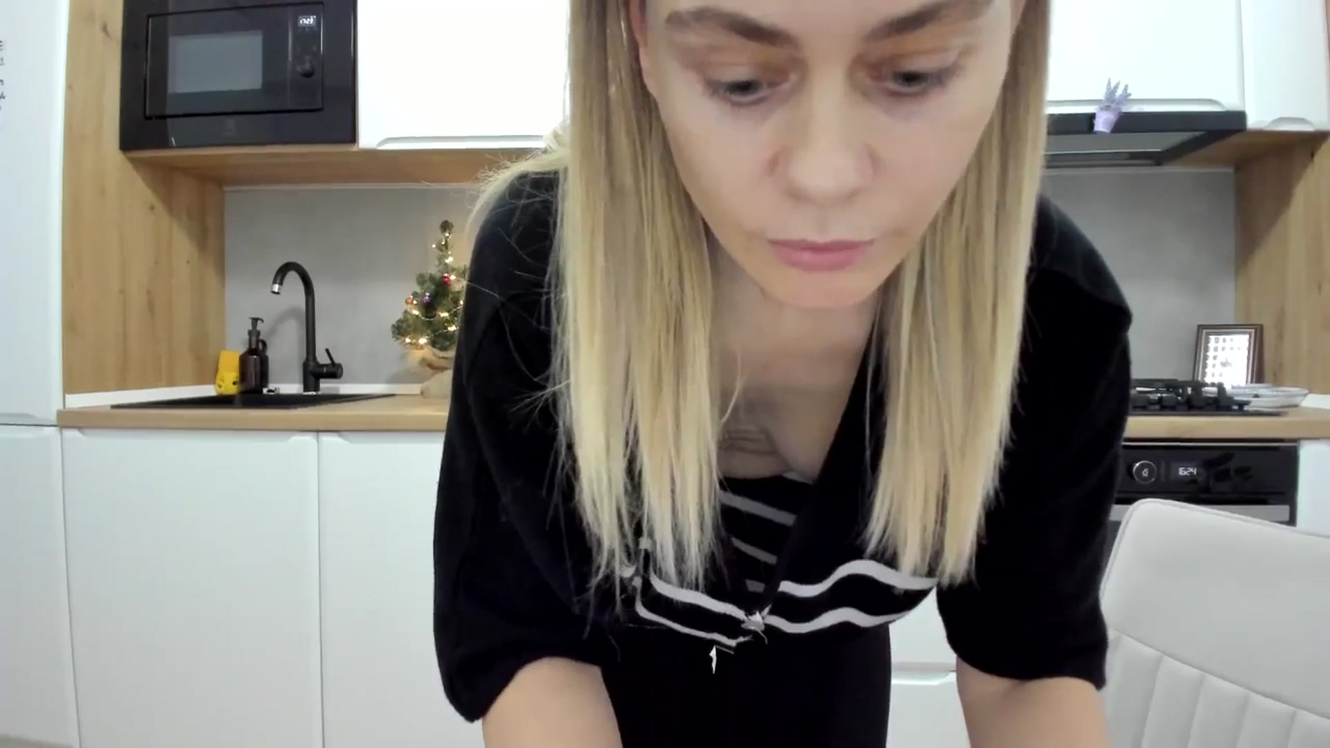 Gallery image thumbnail from DebbyPaige's myfreecams stream on, 01/05/2026, 15:07 image 5 of 20