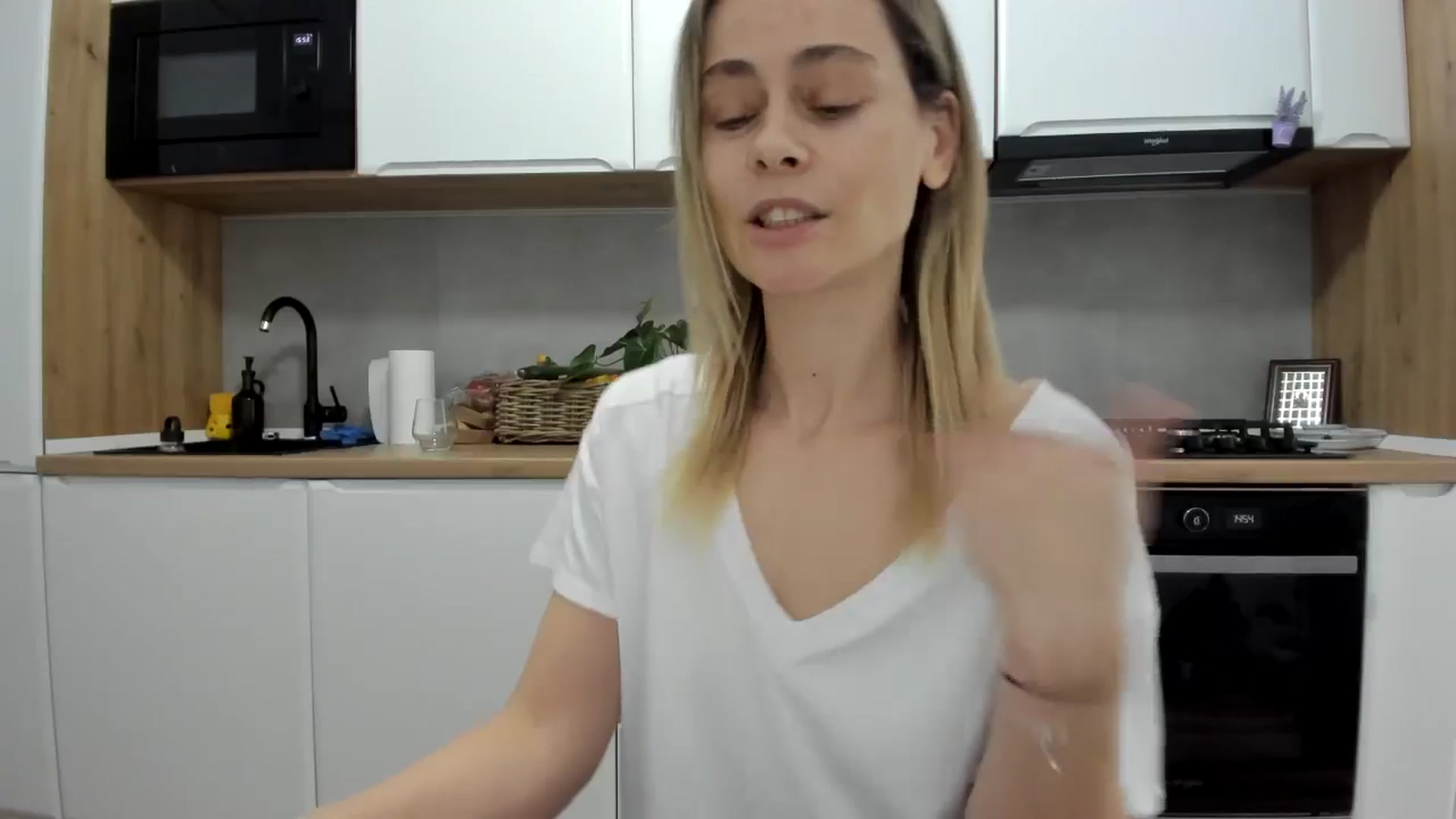 Gallery image thumbnail from DebbyPaige's myfreecams stream on, 01/08/2026, 14:41 image 12 of 20