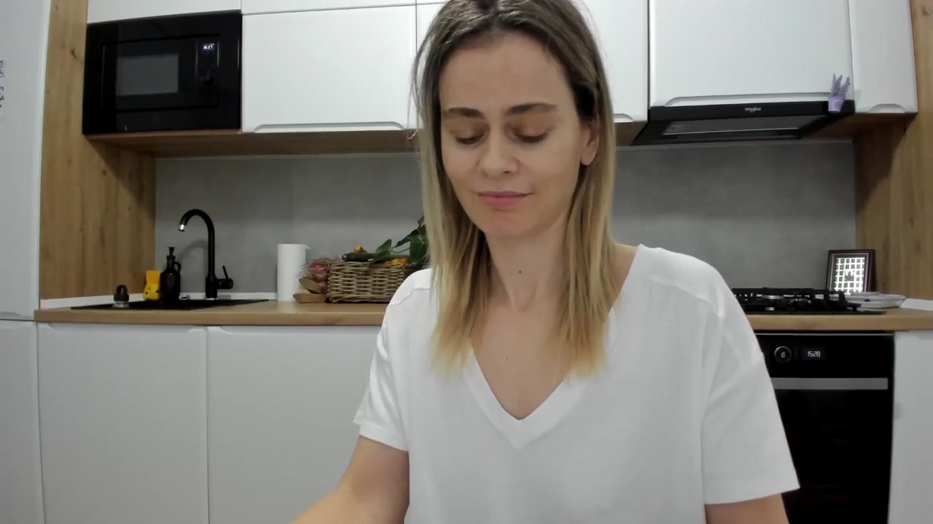 Gallery image thumbnail from DebbyPaige's myfreecams stream on, 01/08/2026, 14:41 image 15 of 20