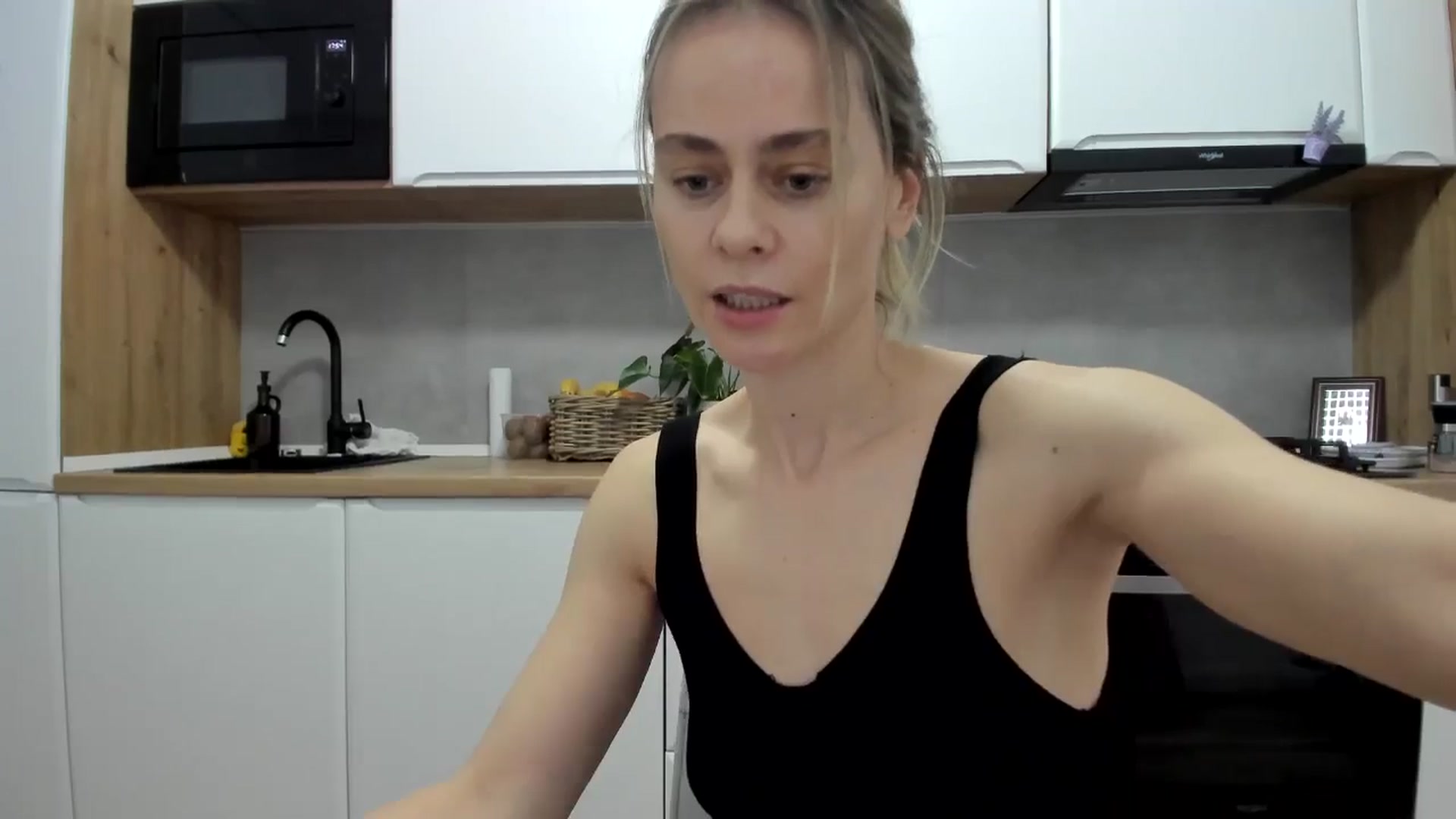 Gallery image thumbnail from DebbyPaige's myfreecams stream on, 01/12/2026, 15:10 image 15 of 20