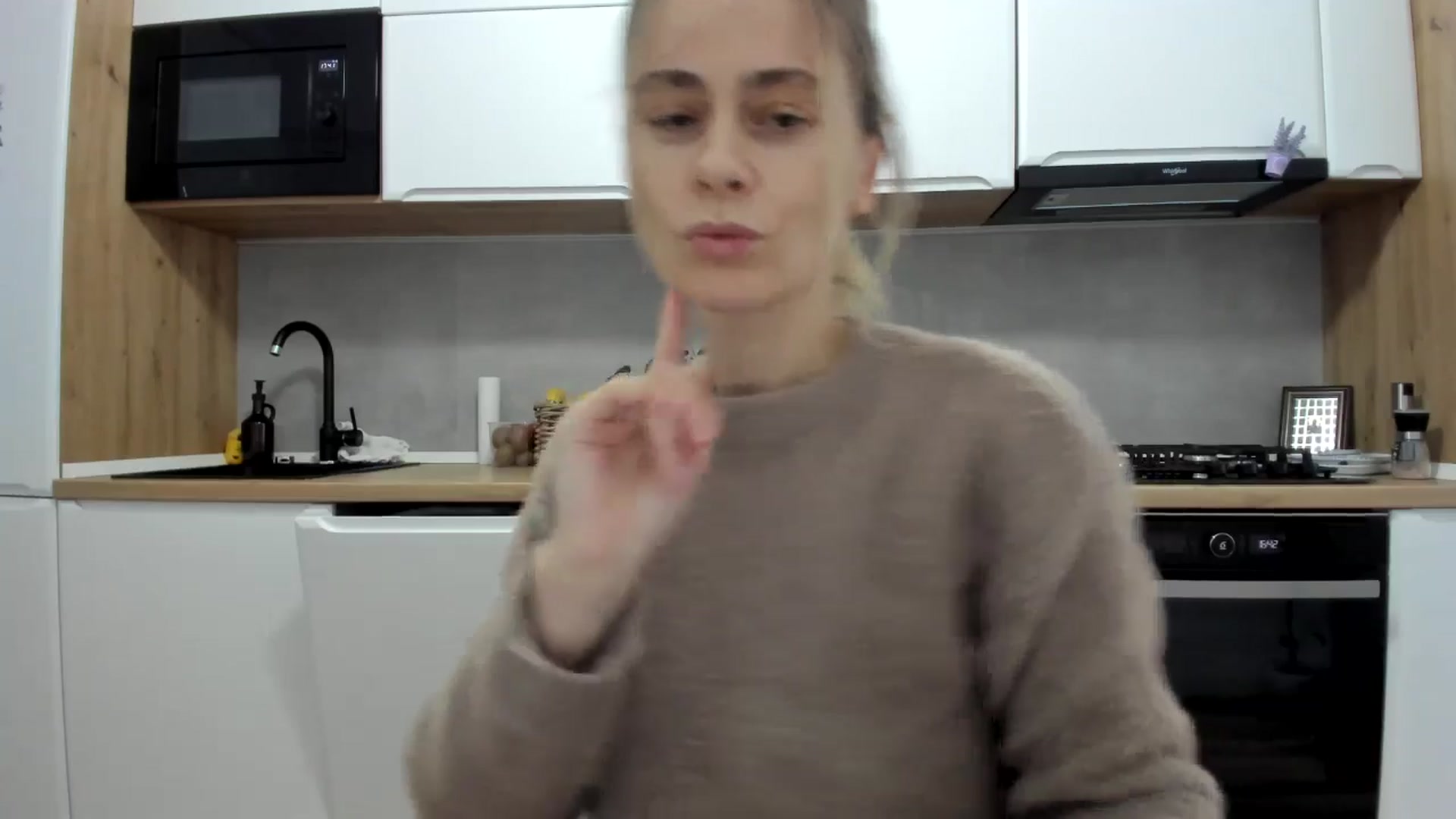Gallery image thumbnail from DebbyPaige's myfreecams stream on, 01/12/2026, 15:10 image 9 of 20